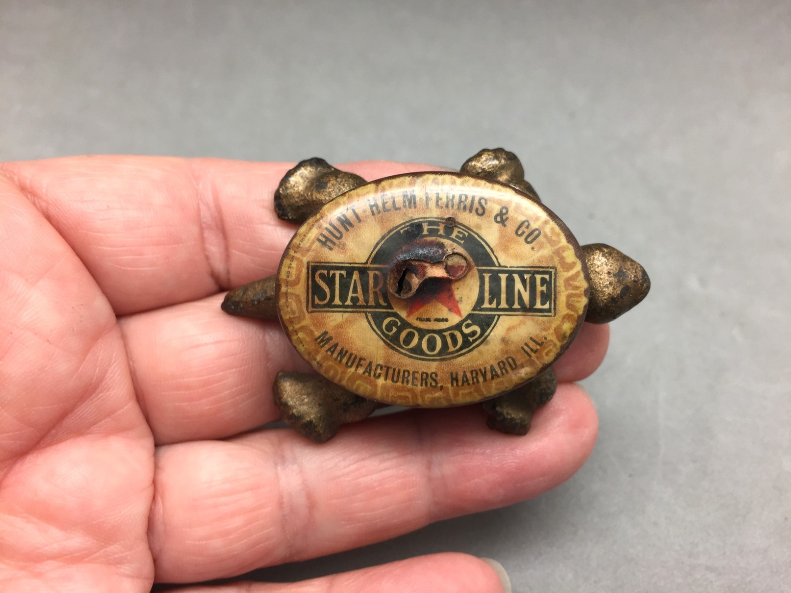 Hunt Helm Ferris Co Star Line Harvard IL Cast Iron Celluloid Turtle Paperweight