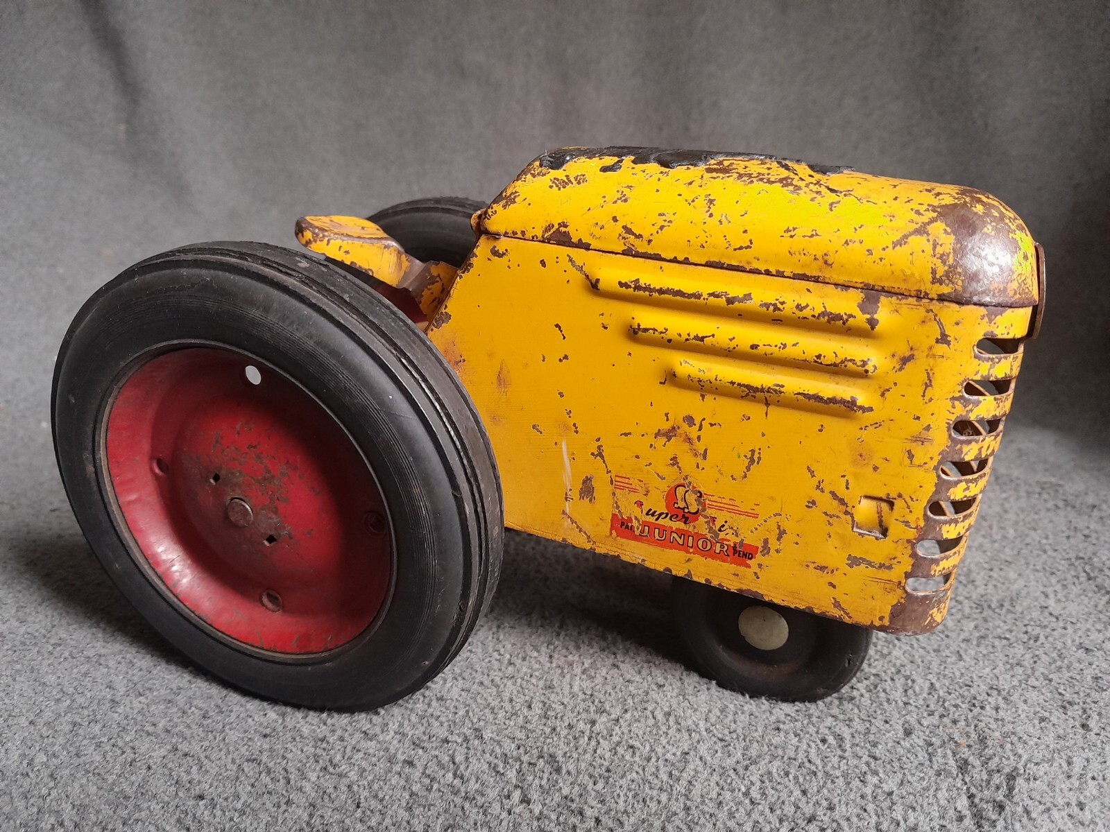 RARE 1946 SS Super Six Junior Pressed Steel Tractor Restorable Piece