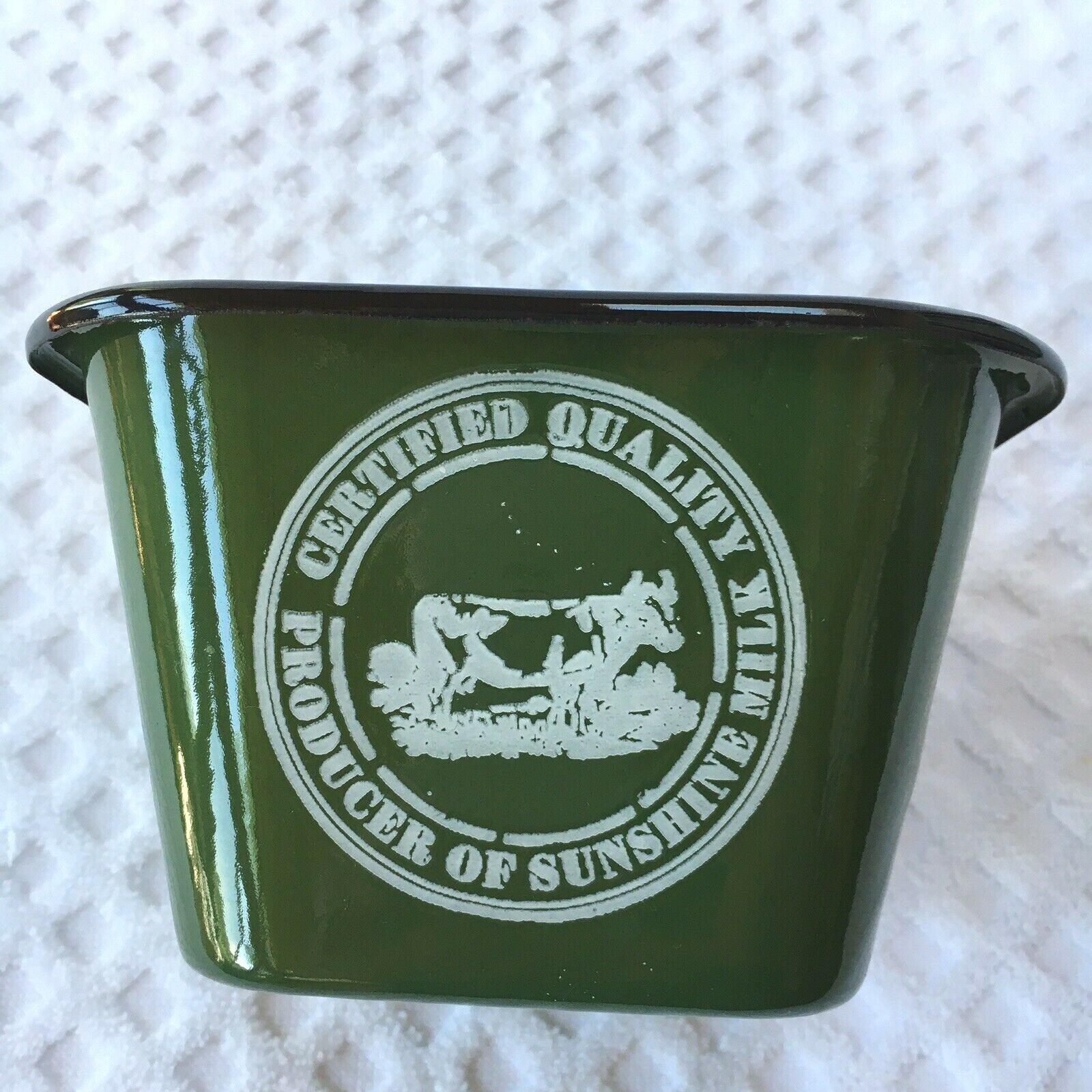 Certified Quality Producer of Sunshine Milk Green Enamel Metal Container Cow