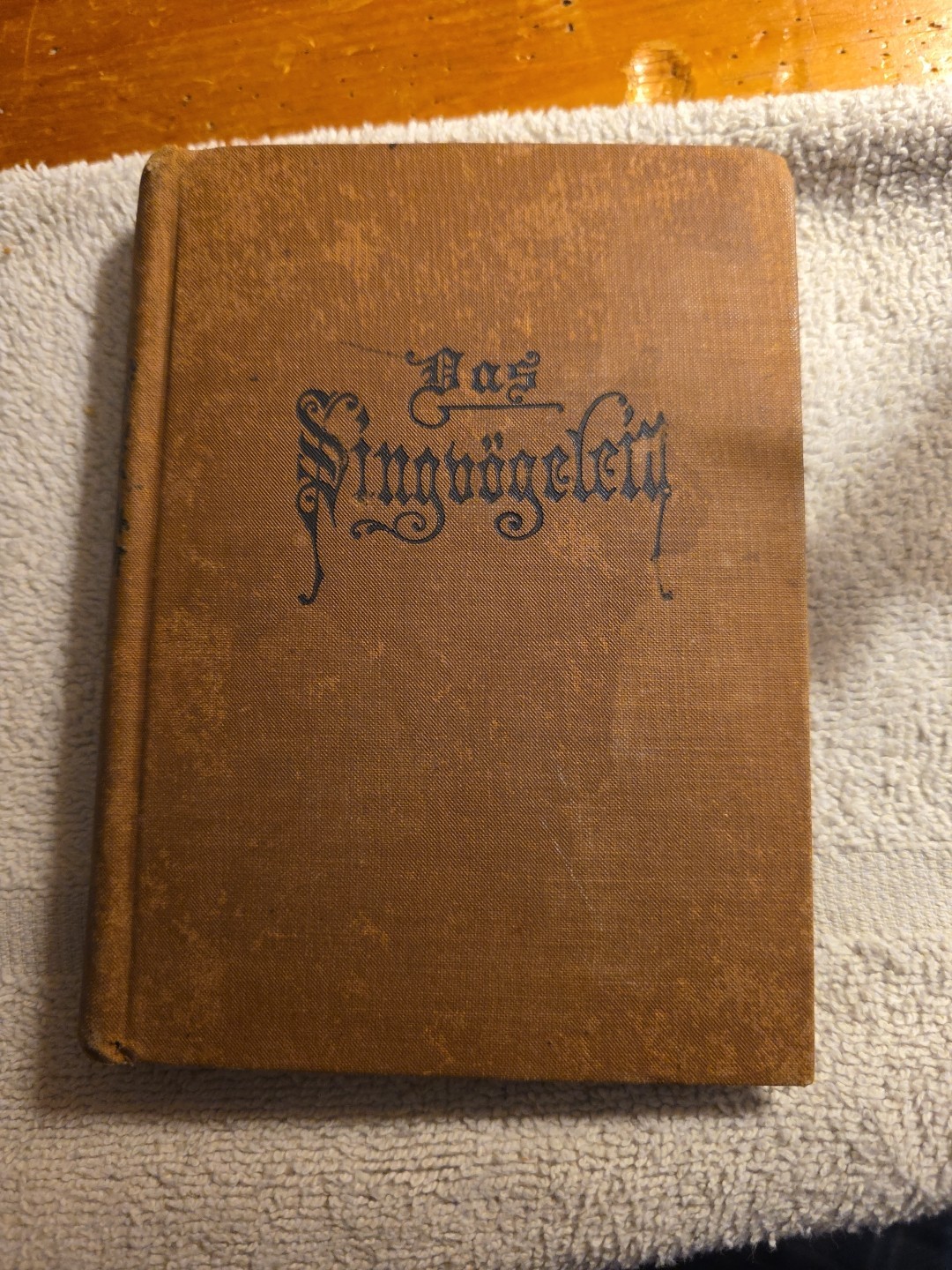 Das Singuogelein Bible 187? hymn song book German?