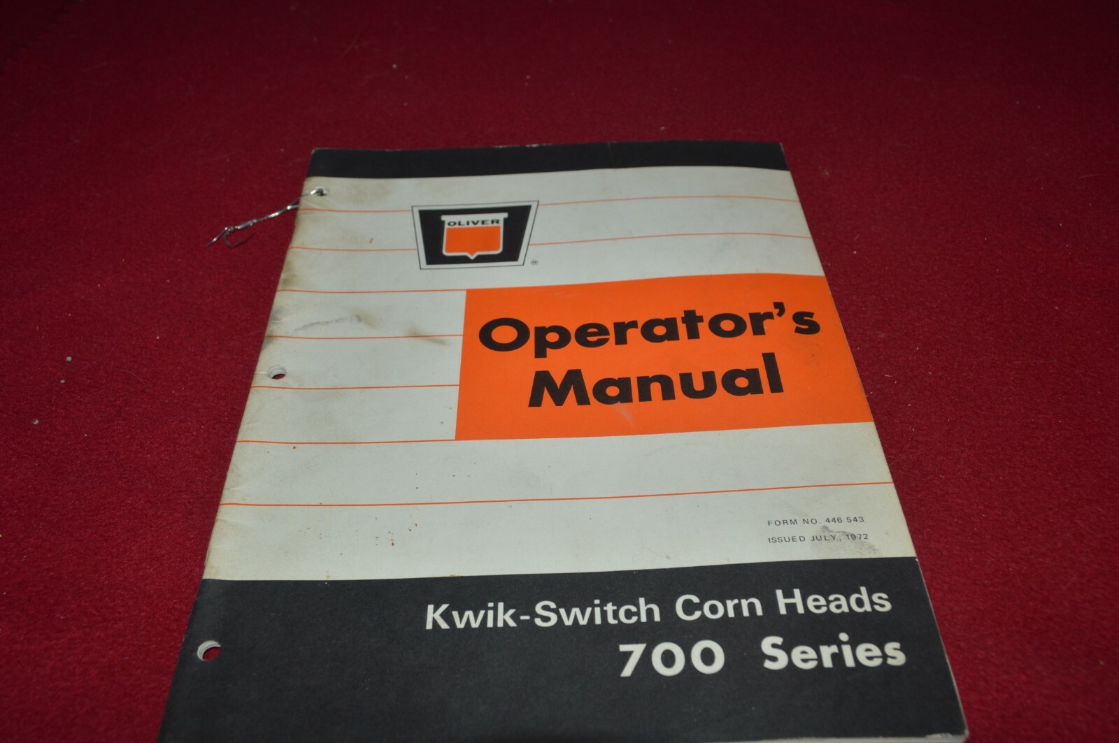 Oliver Tractor 700 Series Kwik-Switch Corn Head Operator&rsquo;s Manual BASE