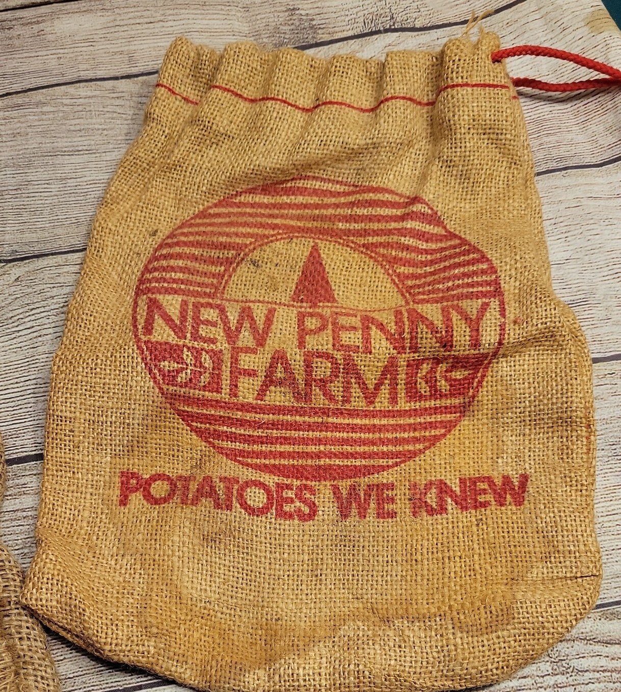 Vintage  » Donna&rsquo;s PRIDE » Potato Idaho 50 lbs sack and « New Penny FARM » Potatoes