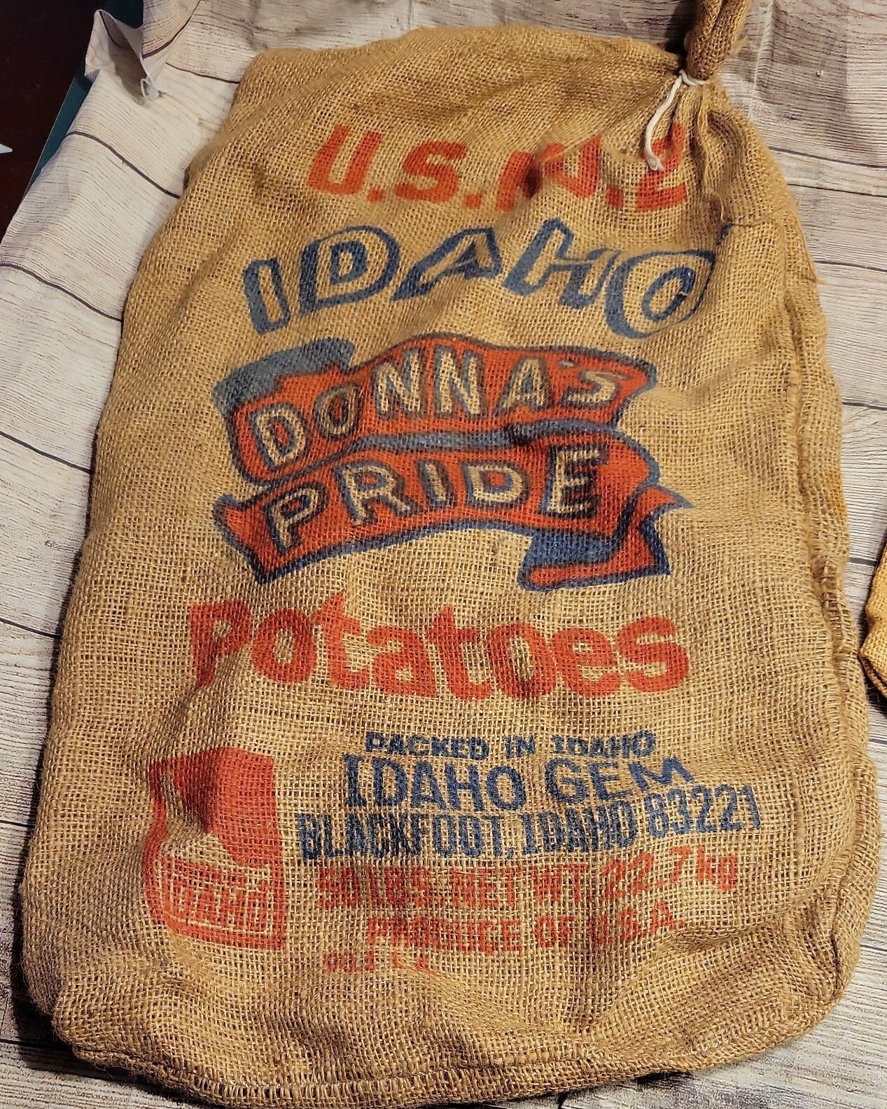 Vintage  » Donna&rsquo;s PRIDE » Potato Idaho 50 lbs sack and « New Penny FARM » Potatoes