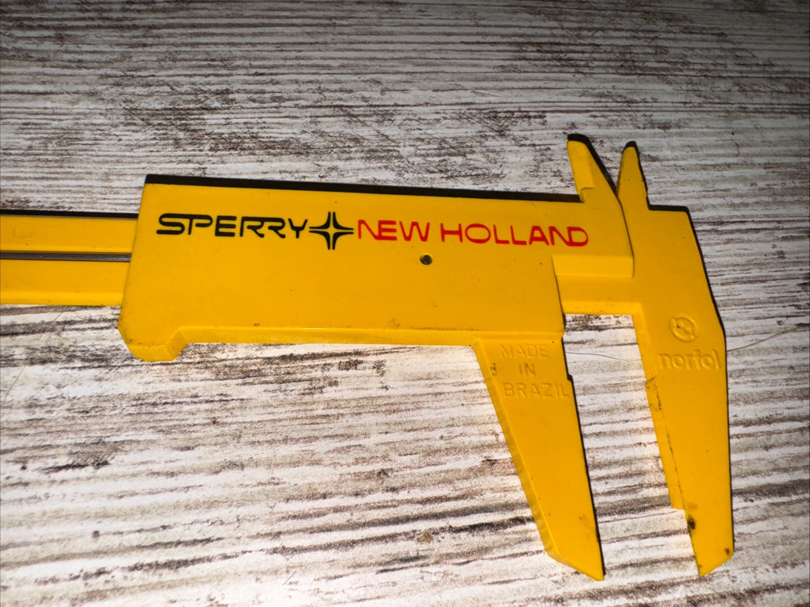 Vintage Sperry New Holland Sliding Caliper Plastic 1985 Winter Fix
