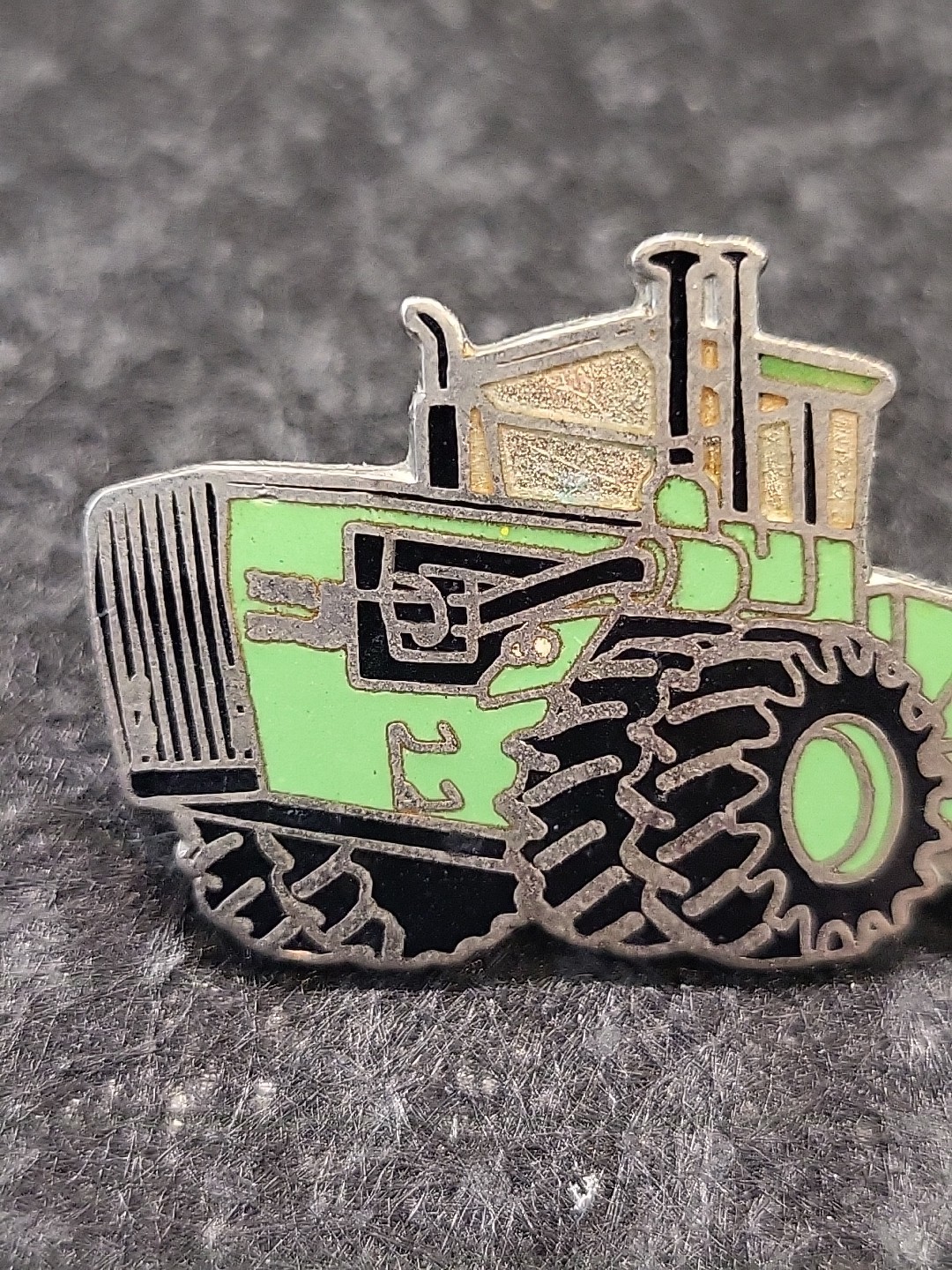 Vtg Steiger Bearcat ST-220 4WD Tractor Enamel Pin MAFCo Green Articulated No 22