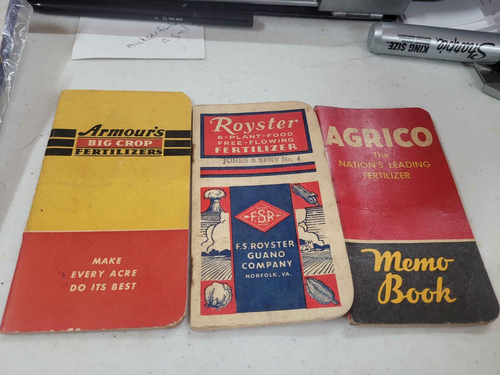 (3) Armour&rsquo;s Big Crop Fertilizer Paper Advertising Note Book 1940s 50&rsquo;s