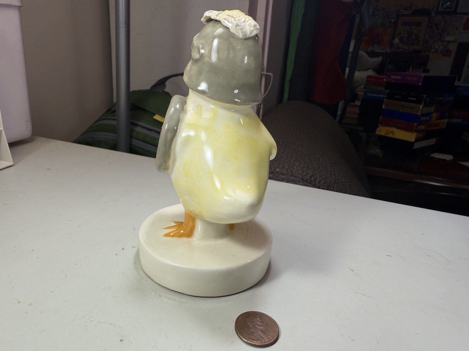 1950s Pay Way Chick – Pay Way Fully Protected – Poultry Feeds Ceramic Figurine