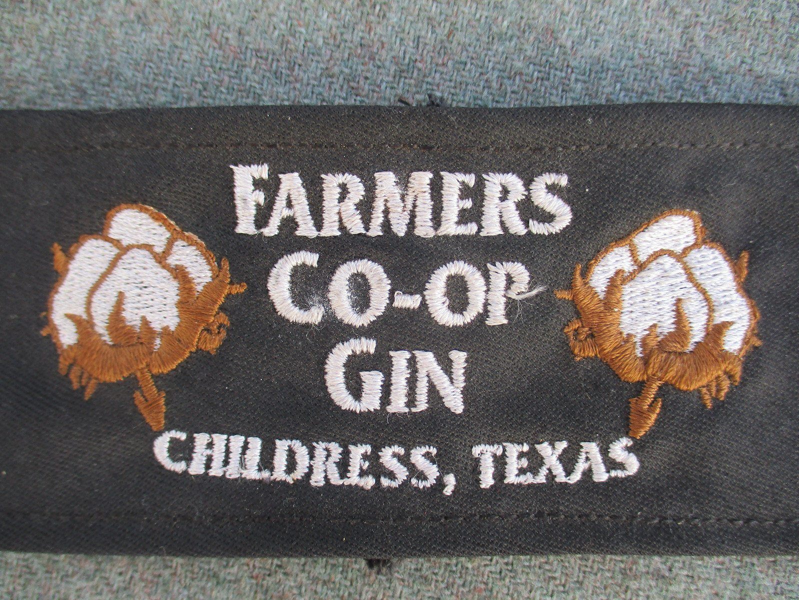 VINTAGE FARMERS CO-OP COTTON GIN CHILDRESS TEXAS EMBROIDERED COWBOY HAT BAND?