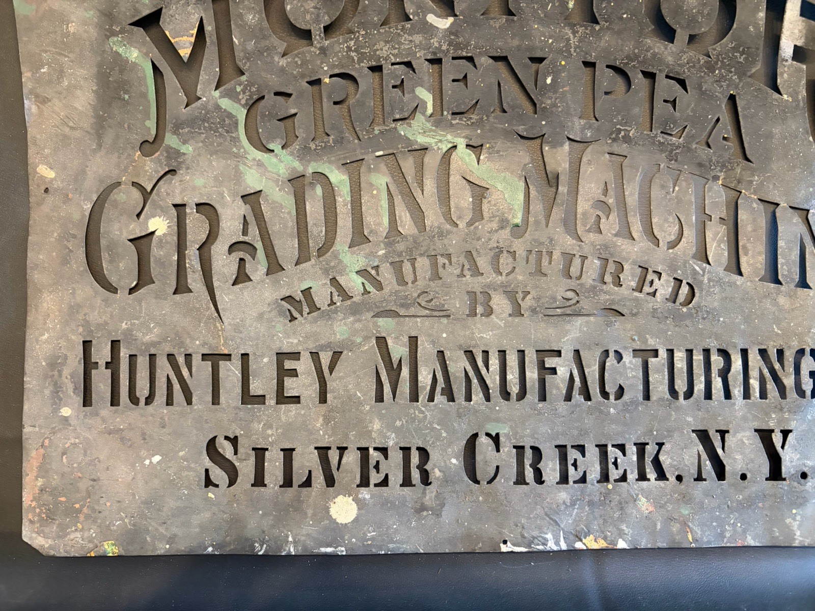 Vintage Huntley Monitor Green Pea Grading Machine Metal Stencil Silver Creek NY