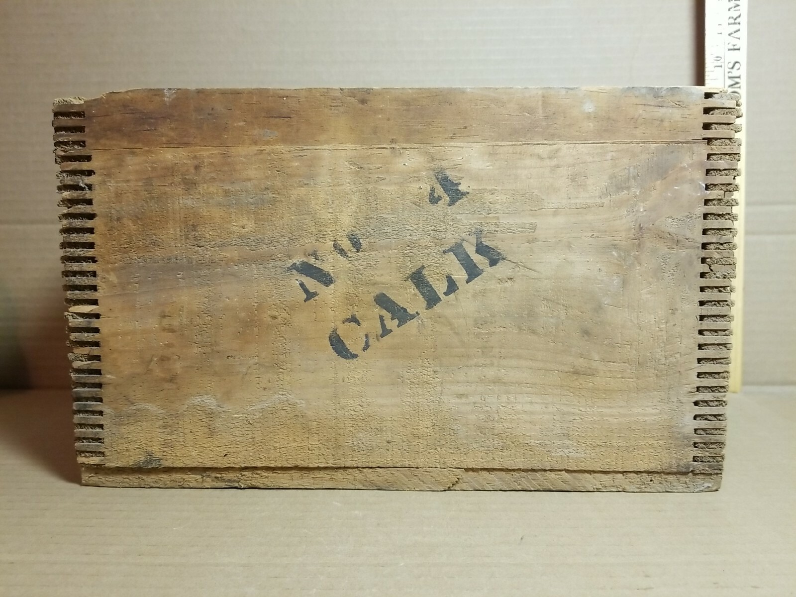 Neverslip Manufacturing Co New Brunswick New Jersey Calked Horse Shoes Box Crate