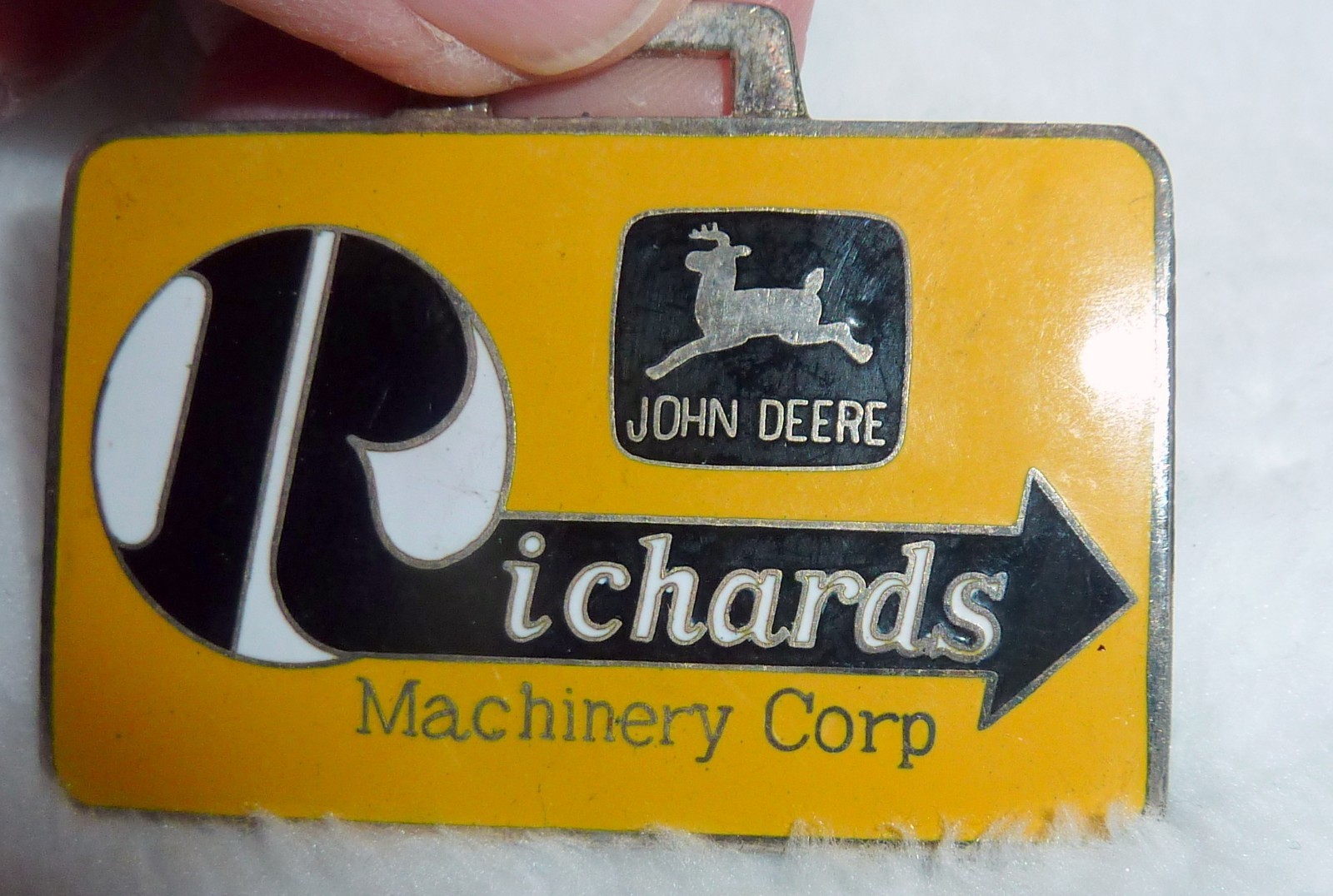 Vintage “Richards Machinery Corp” John Deere Dealer Heavy-Equipment Badge / Fob