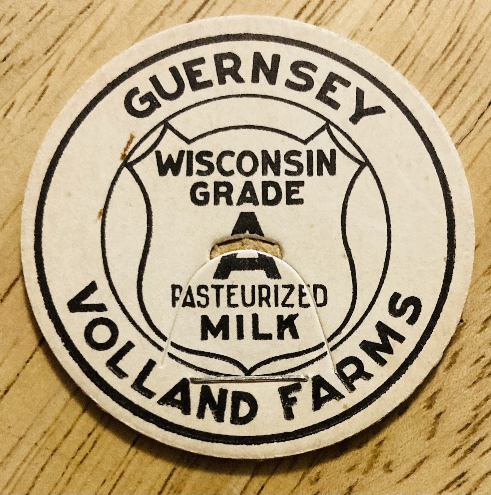 MILK BOTTLE CAP~VOLLAND GUERNSEY FARM, WISCONSIN GRADE MILK