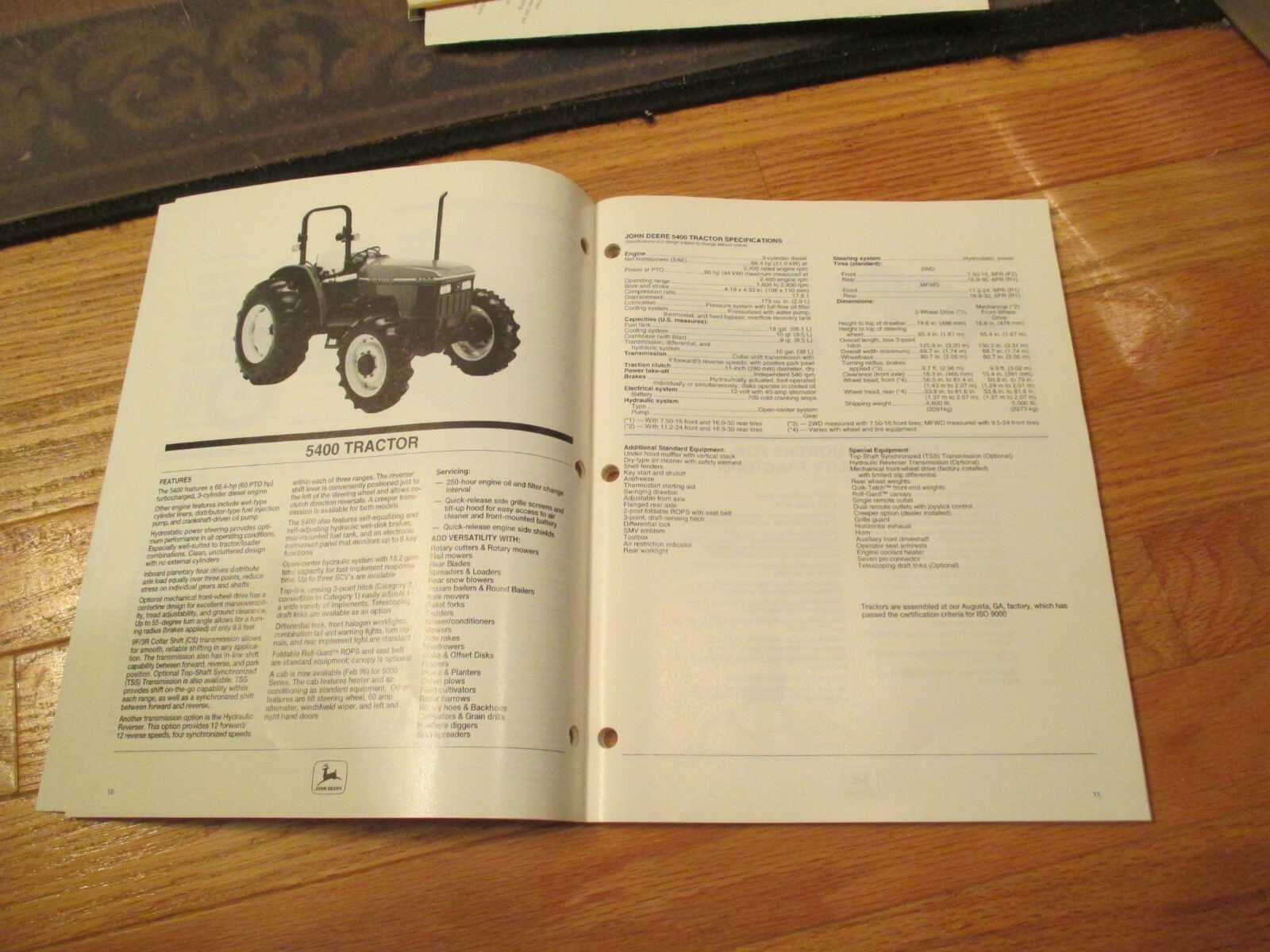 John Deere Grounds Care Equipment guide 147 pages Vintage Dealer sales brochure