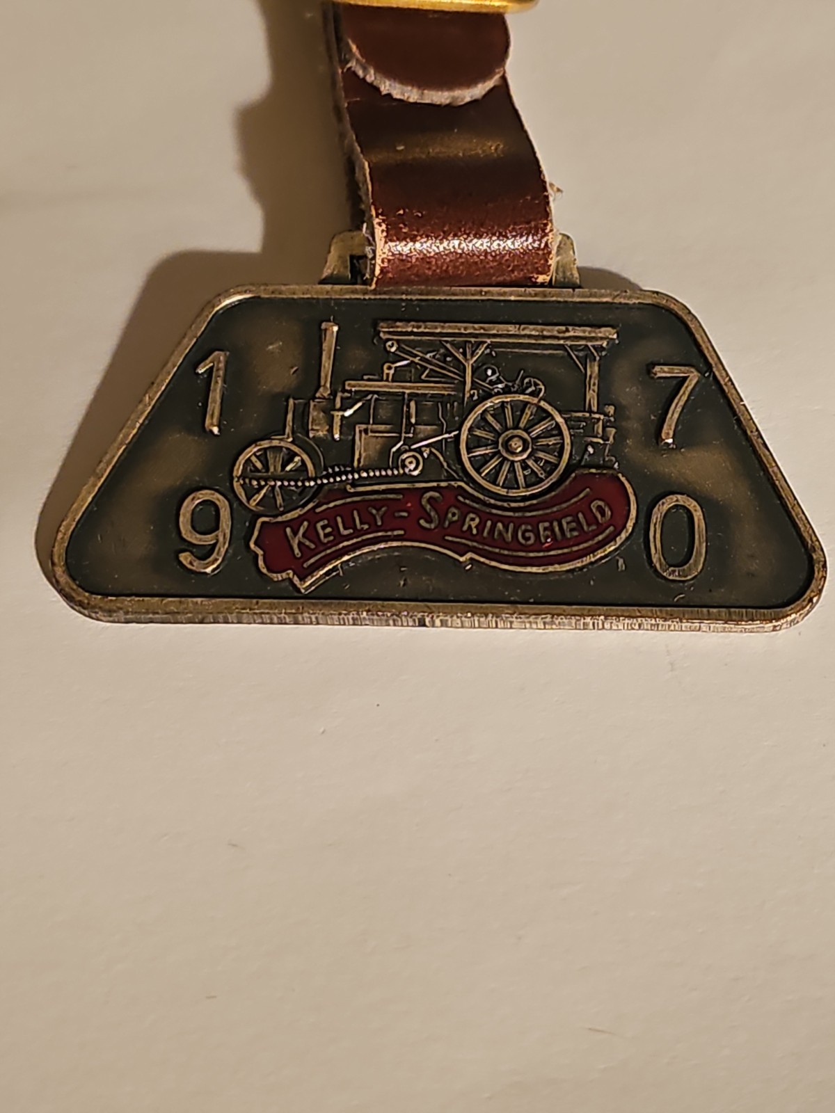Vintage Kelly Springfield Midwest Collectors Watch Fob