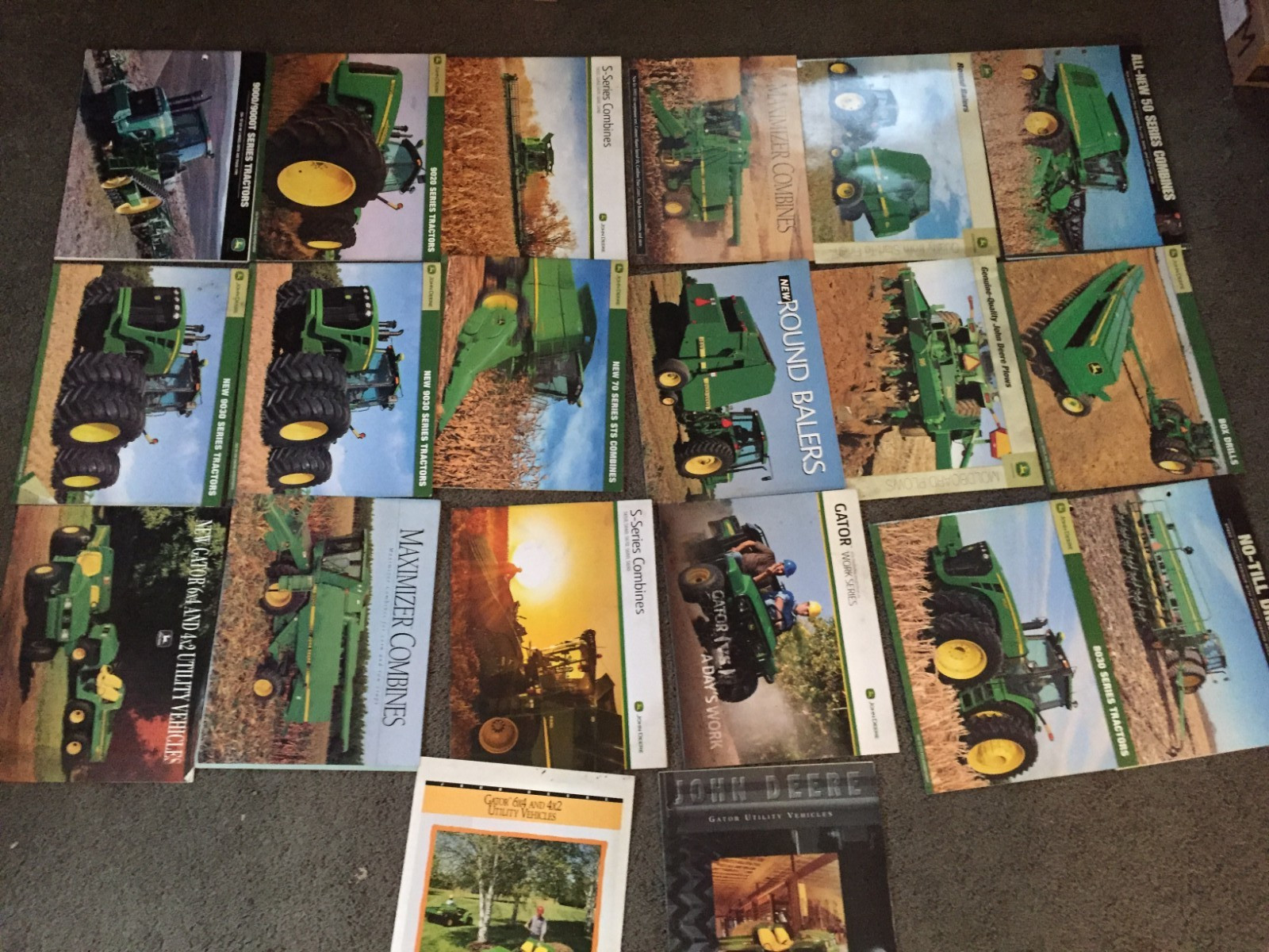 MASSIVE Lot of 20 John Deere tractor & equipment brochures Literature