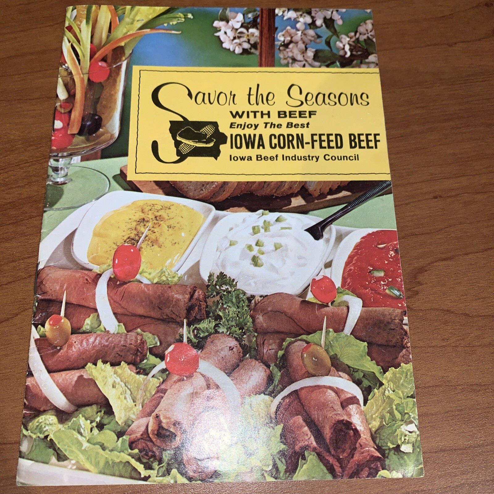 Vtg 1976 Iowa Beef Industry Iowa Corn Feed Beef Cook Booklet