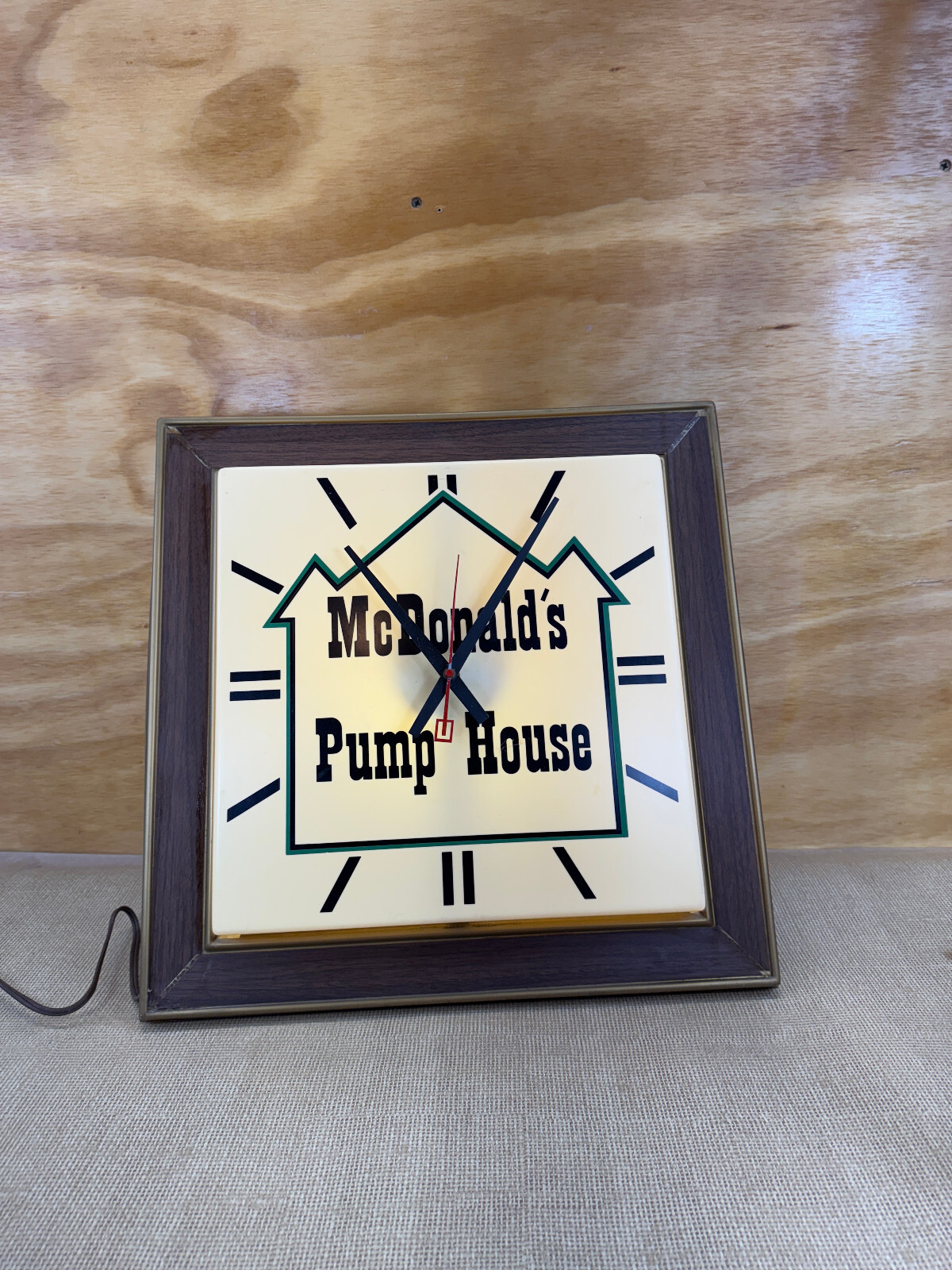 Vtg Plastic Wall Hanging Clock McDonald&rsquo;s Pump House Lights Up WORKING
