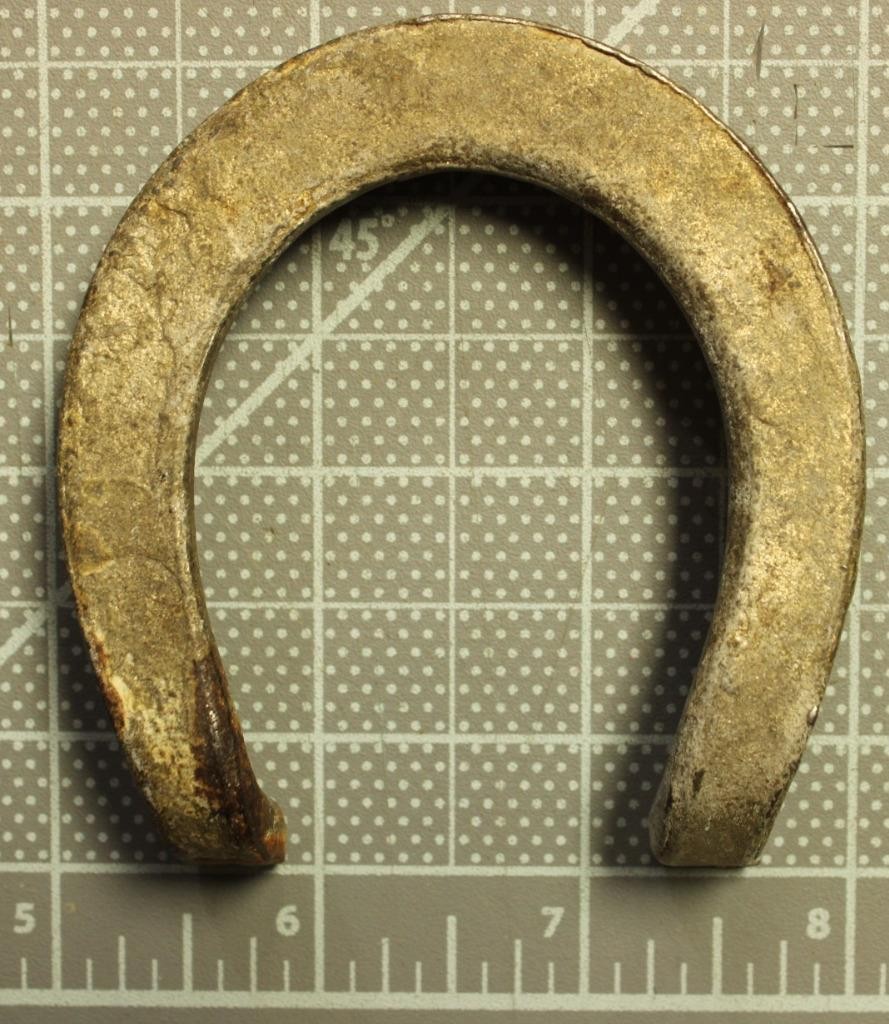 Giant Grip Mfg. R. Gieringer Horse Shoe Ad Paper Weight 3&Prime; Tall shlf4A3