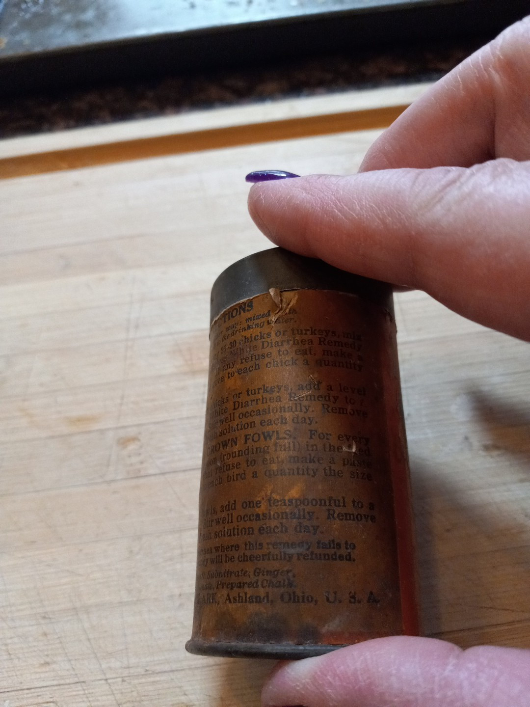 Antique Empty Tin Can 1926 Dr. Hess White Diarrhea Remedy for Chicks .25