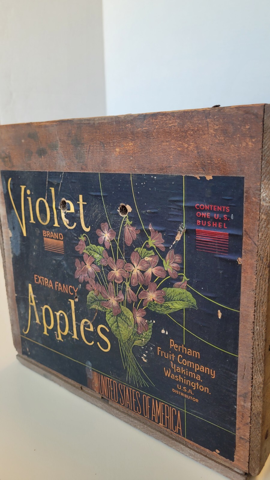 Original Wood Apples Crate Violet Brand Box Perham Company Yakima WA Label Rare