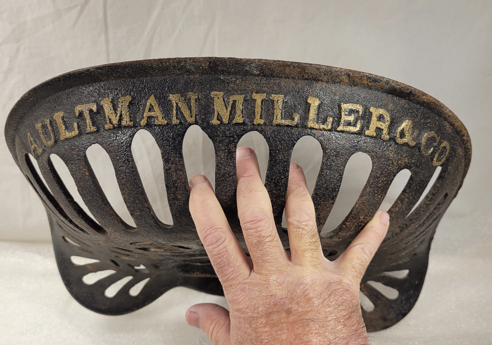 Rare Cast Iron Aultman Miller & Co. Buckeye Akron Farm Implement Tractor Seat