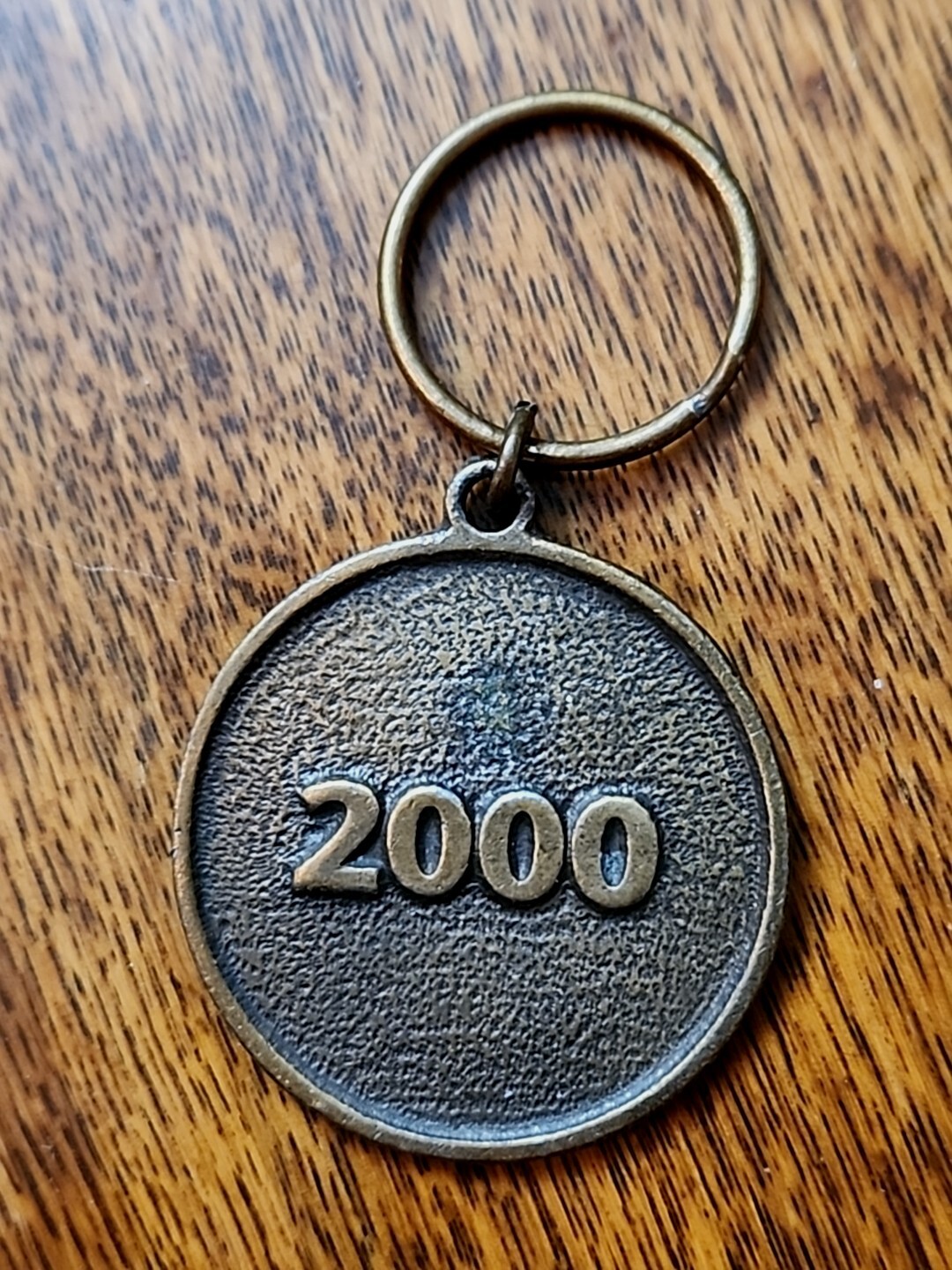 VINTAGE*( Year 2000 ) B.N.S.F Employees And United Way Commemorative KEY CHAIN