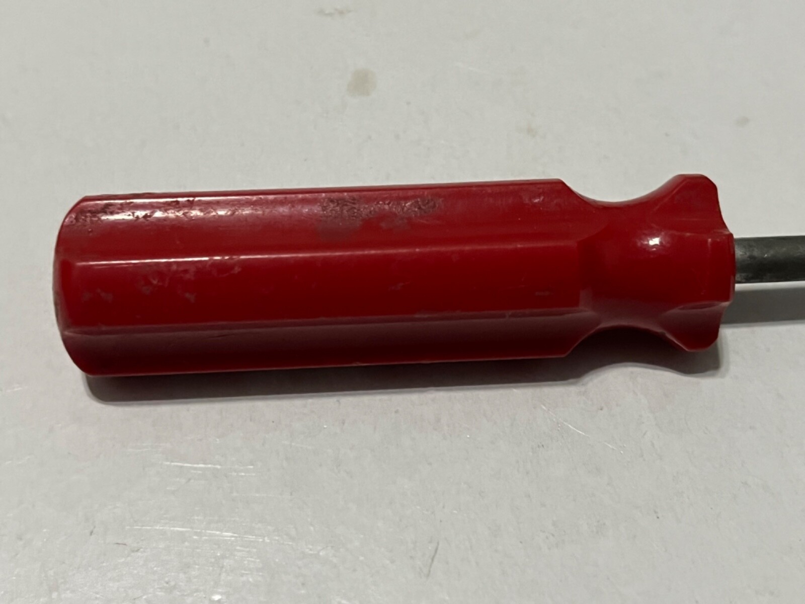 Hy-Line Chicks Screwdriver