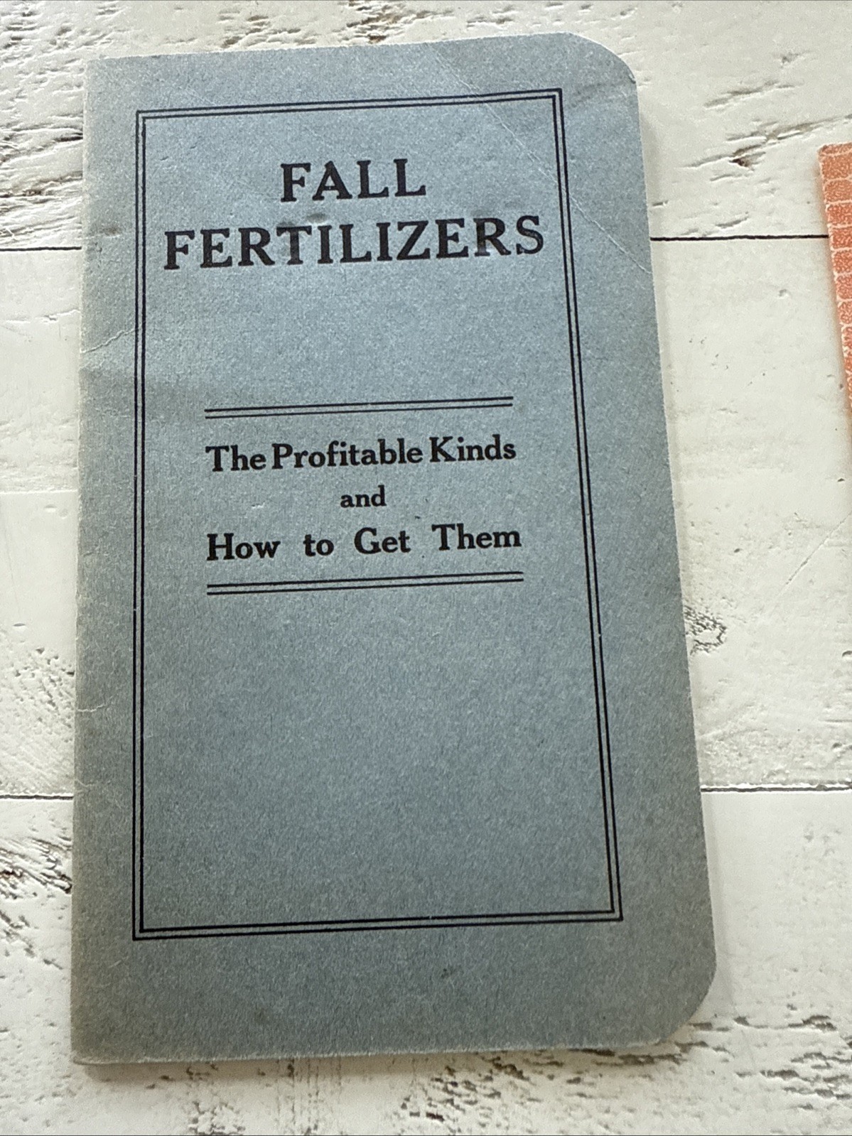 Vintage Farm & Poultry Pamphlet Lot 1940s Fertilizer Dr Hess Chickens Agricultur