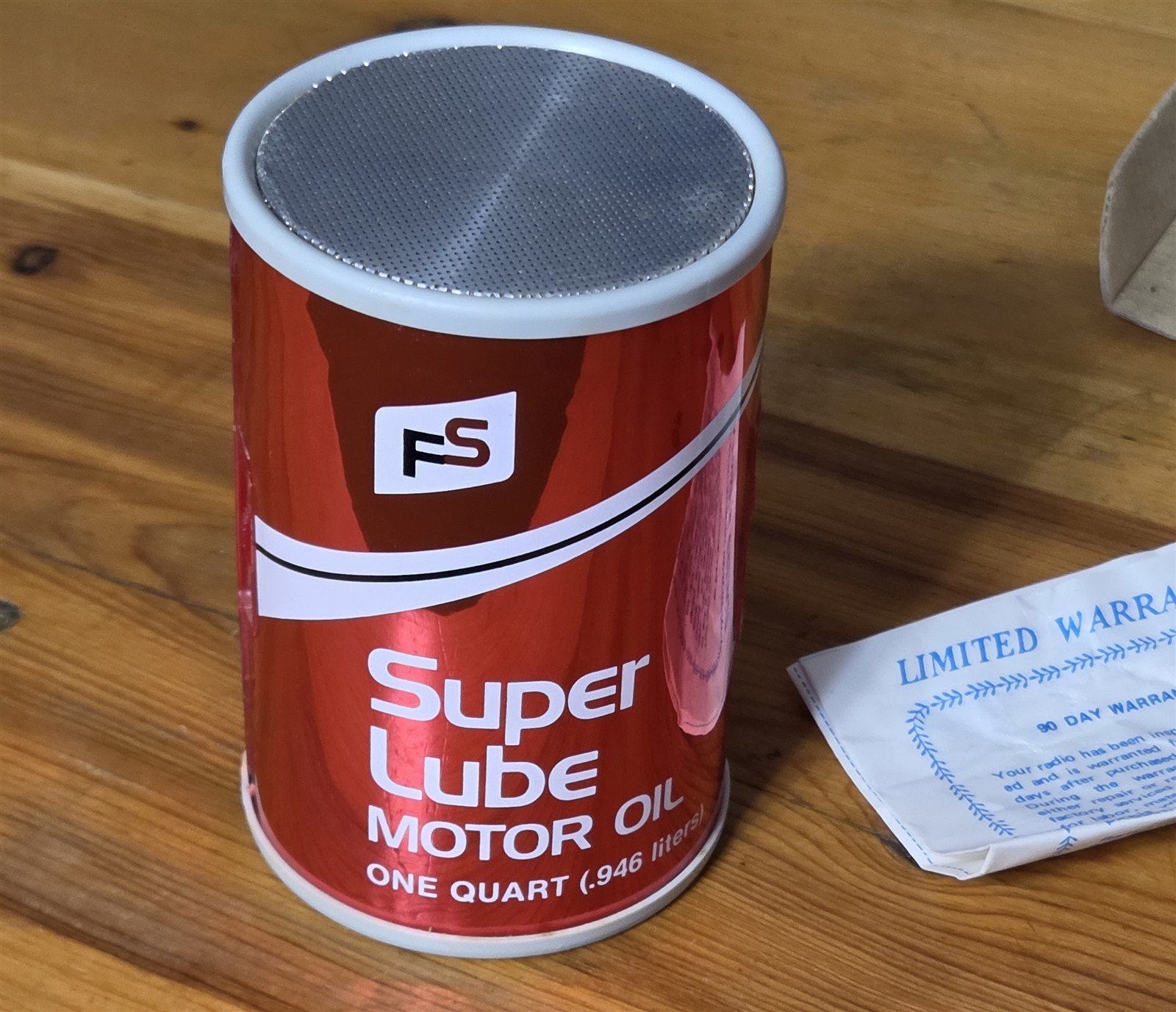 VINTAGE FS NIB SUPER LUBE MOTOR OIL CAN TRANSISTER RADIO TESTED WORKING 5&Prime; TALL