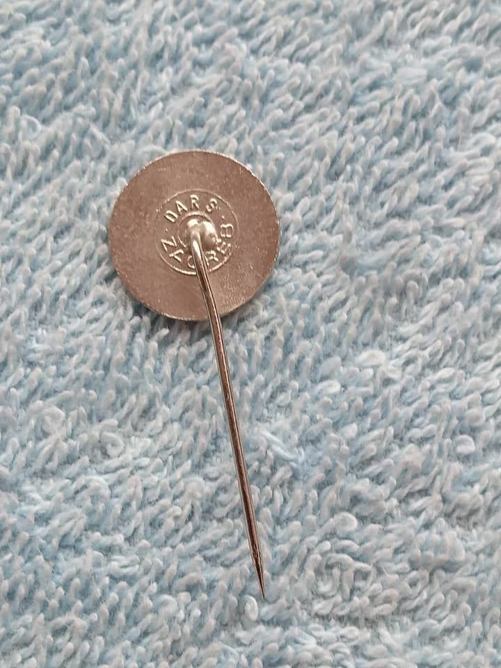 TOMO VINKOVIC – Croatia Tractor factory vintage logo lapel pin badge from 1970s