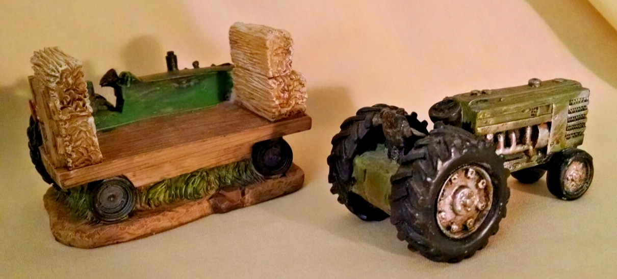 TRACTOR LOT RESIN FIGURE FIGURINE HAY WAGON GREEN SILVER MAYRICH CO CHINA.