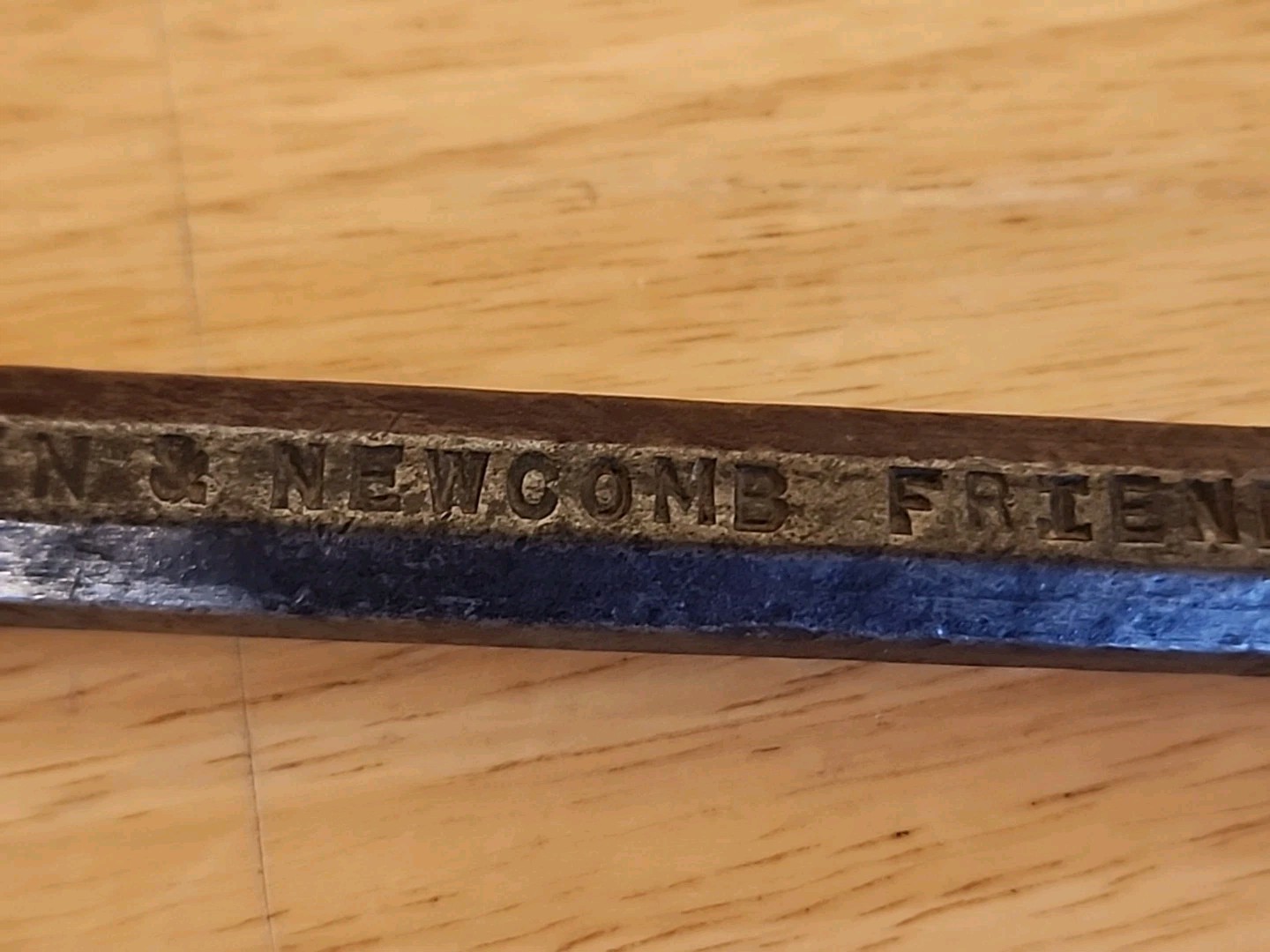 Whitten & Newcomb Friend NE Nebraska Advertising 17&Prime; Pry Bar Crow Bar