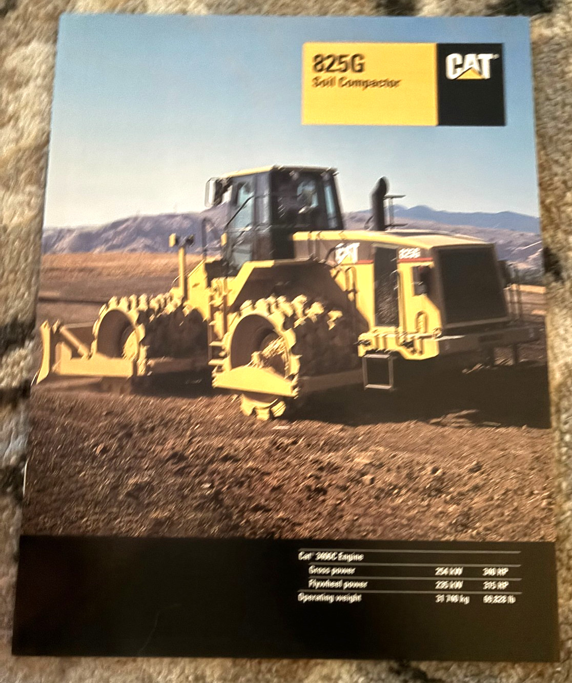 Caterpillar CAT 825G Soil Compactor Brochure FCCA25