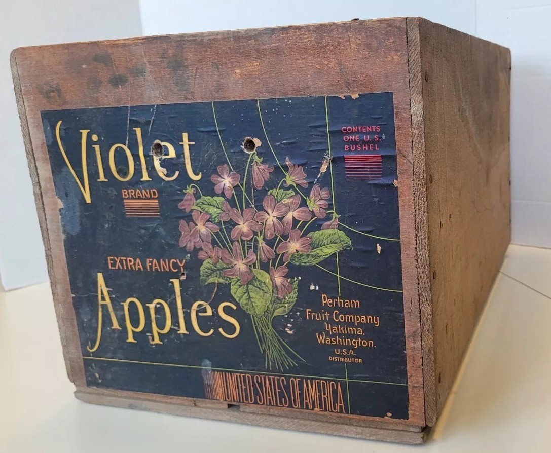 Original Wood Apples Crate Violet Brand Box Perham Company Yakima WA Label Rare