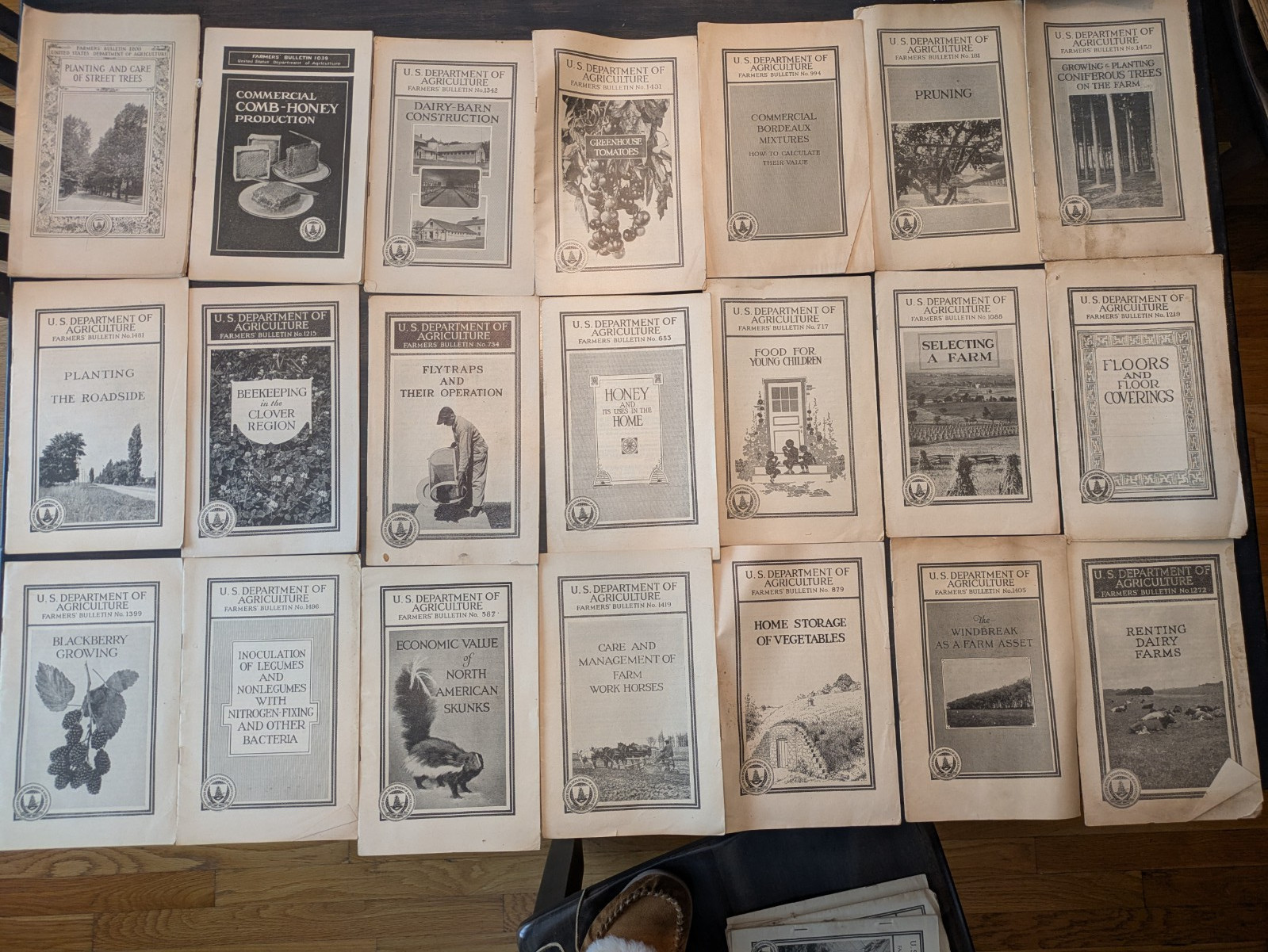 120 Antique US Dept. of Agriculture Farmers Bulletins, Leaflets, 1900-1950&rsquo;s