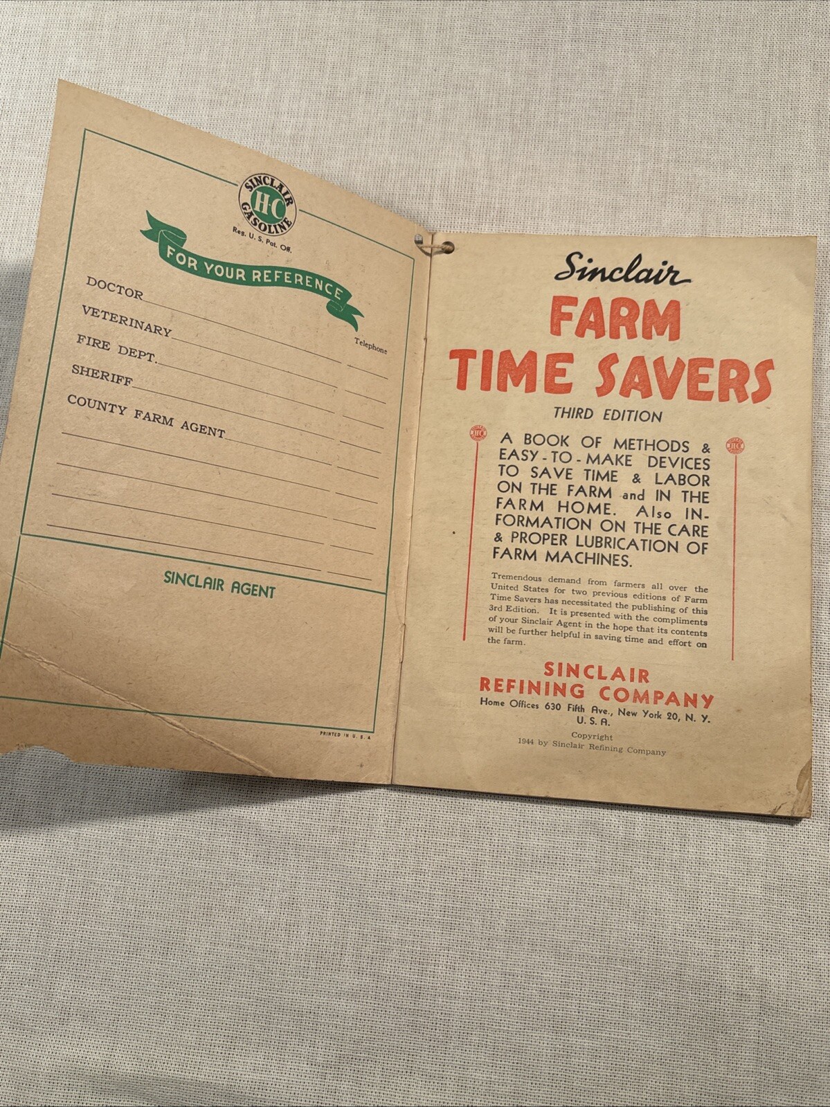 1944 SINCLAIR FARM TIME SAVERS BOOKLET, 3RD EDITION, SINCLAIR OIL PRODUCTS