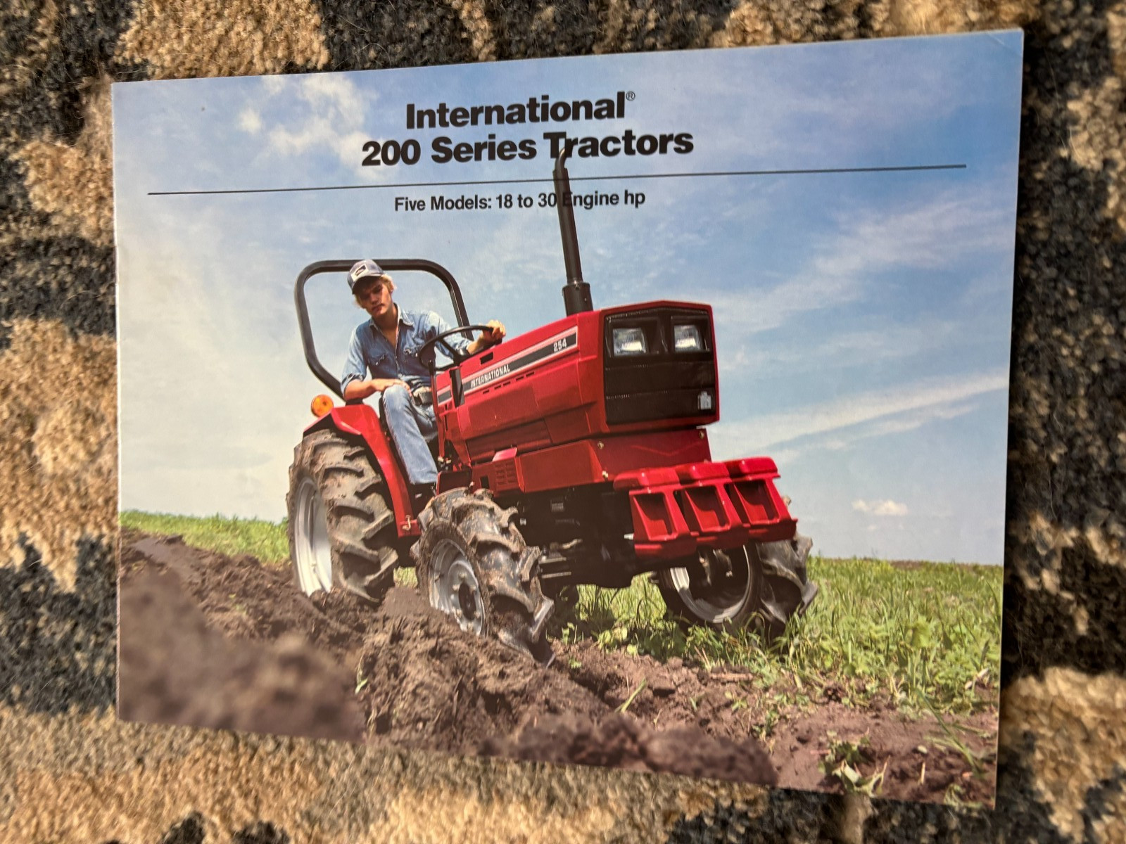 International Harvester 234 254 274 284 Tractor Brochure AMIL26
