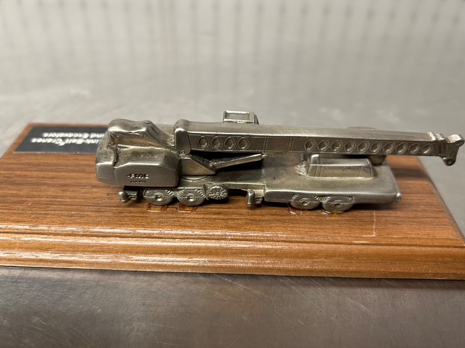 Vintage FMC Link Belt Cranes & Excavators Desk Plaque Pewter & Wood