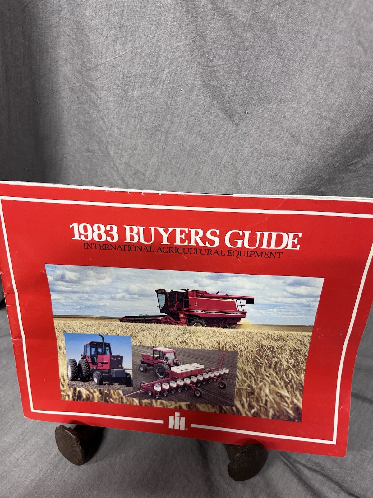 International Harvester Buyers Guide For 1983 Brochure FCCA25