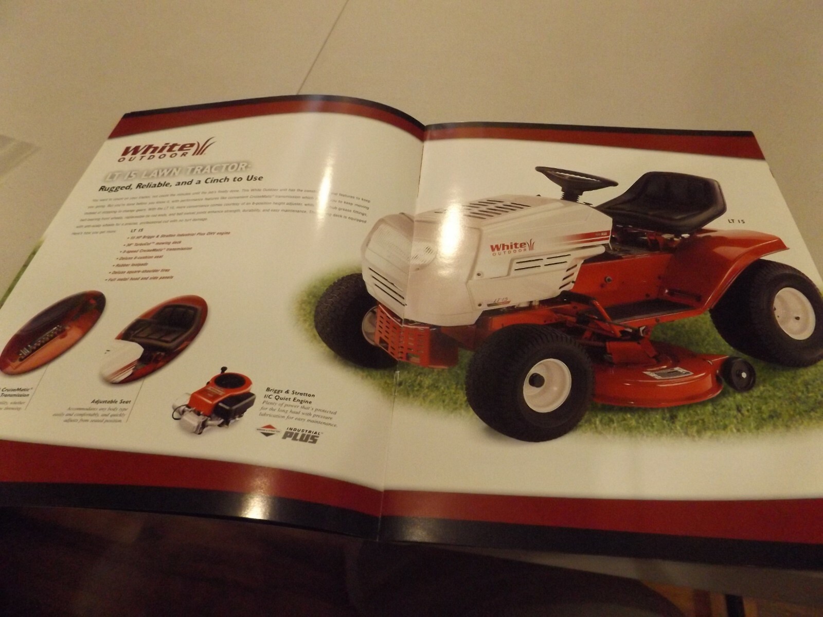 WHITE OUTDOOR LAWN AND GARDEN TRACTORS, LIT. # 773-1112 10/00
