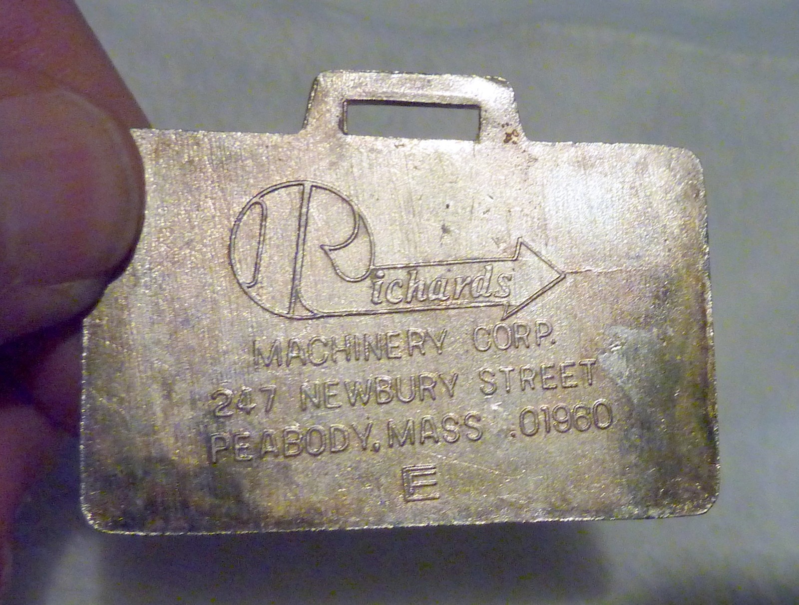 Vintage “Richards Machinery Corp.” / John Deere Dealer Badge – Peabody MA, Heavy