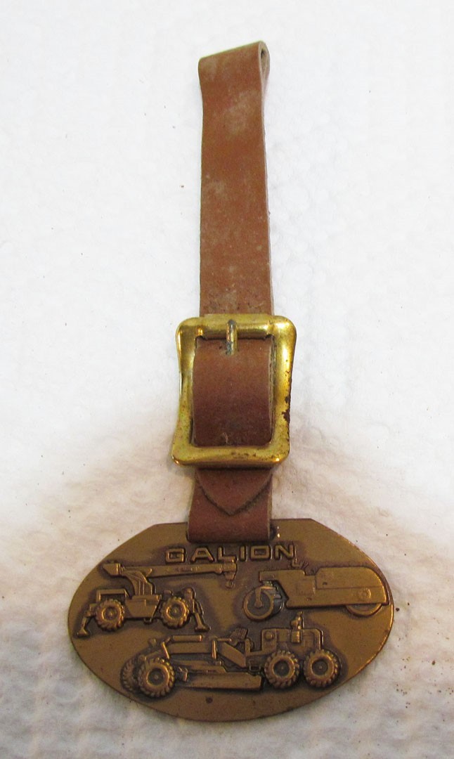 GALION HEAVY CONSTRUCTION EQUIPMENT METAL WATCH FOB VINTAGE ADVERTISING