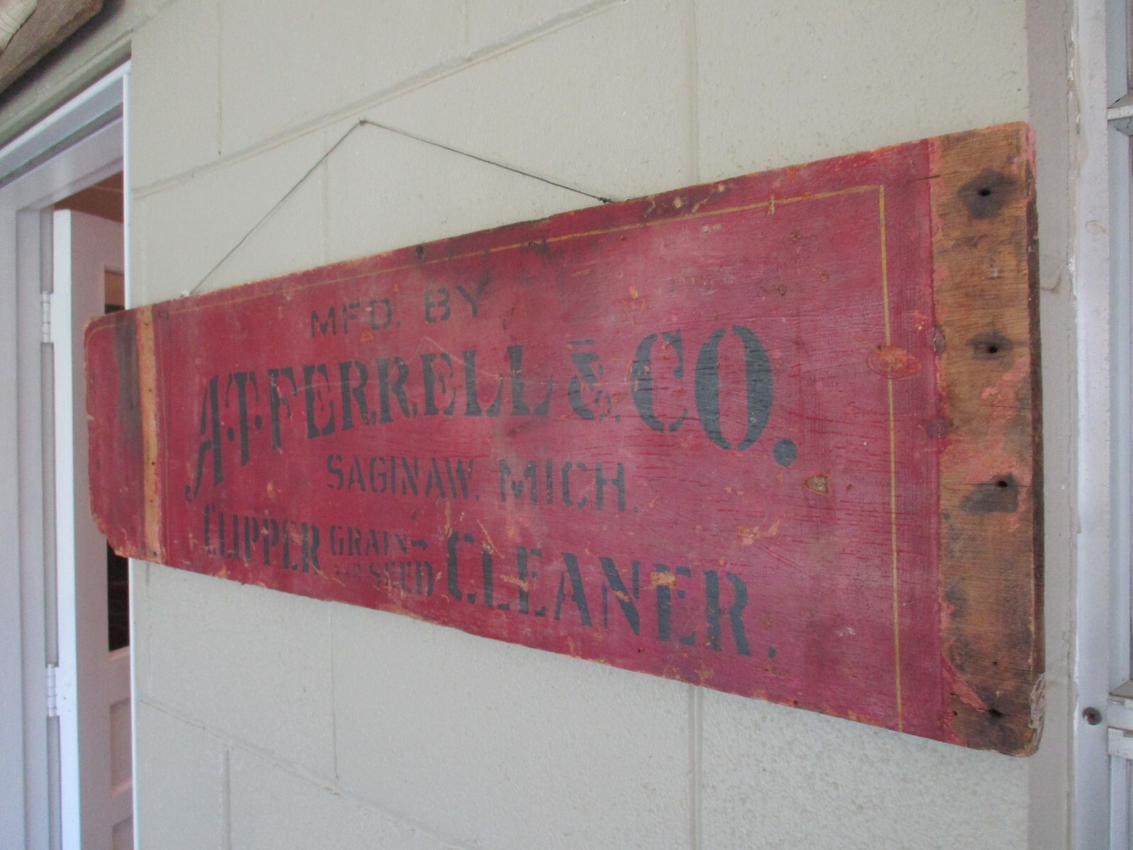 A.T.FERRELL & CO. CLIPPER & GRAIN CLEANER 1800&rsquo;S WOOD SIGN SAGINAW MICHIGAN RARE