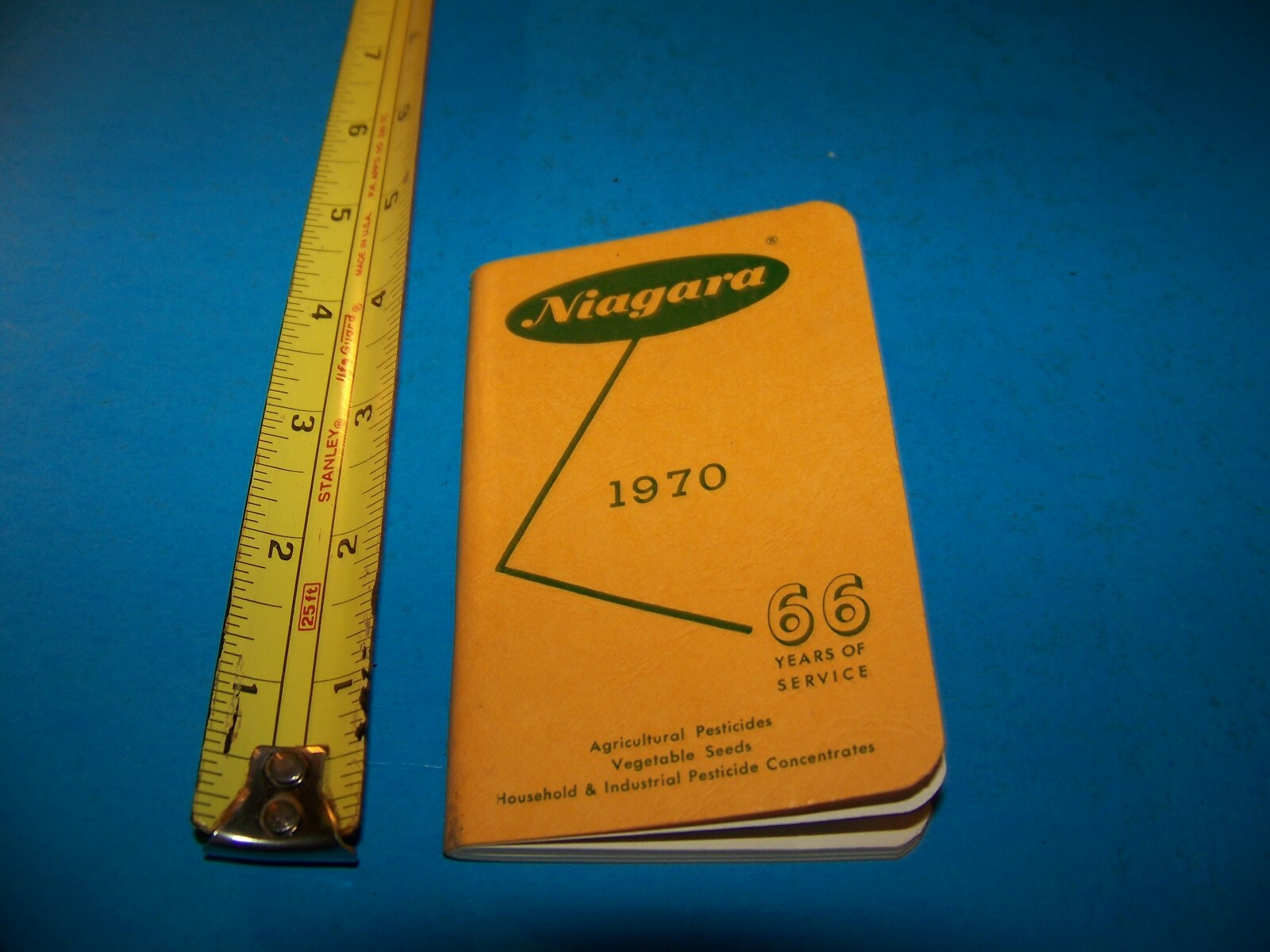 Niagara Brand Farmers « Daily Reminder » Memo Booklet Vintage 1970