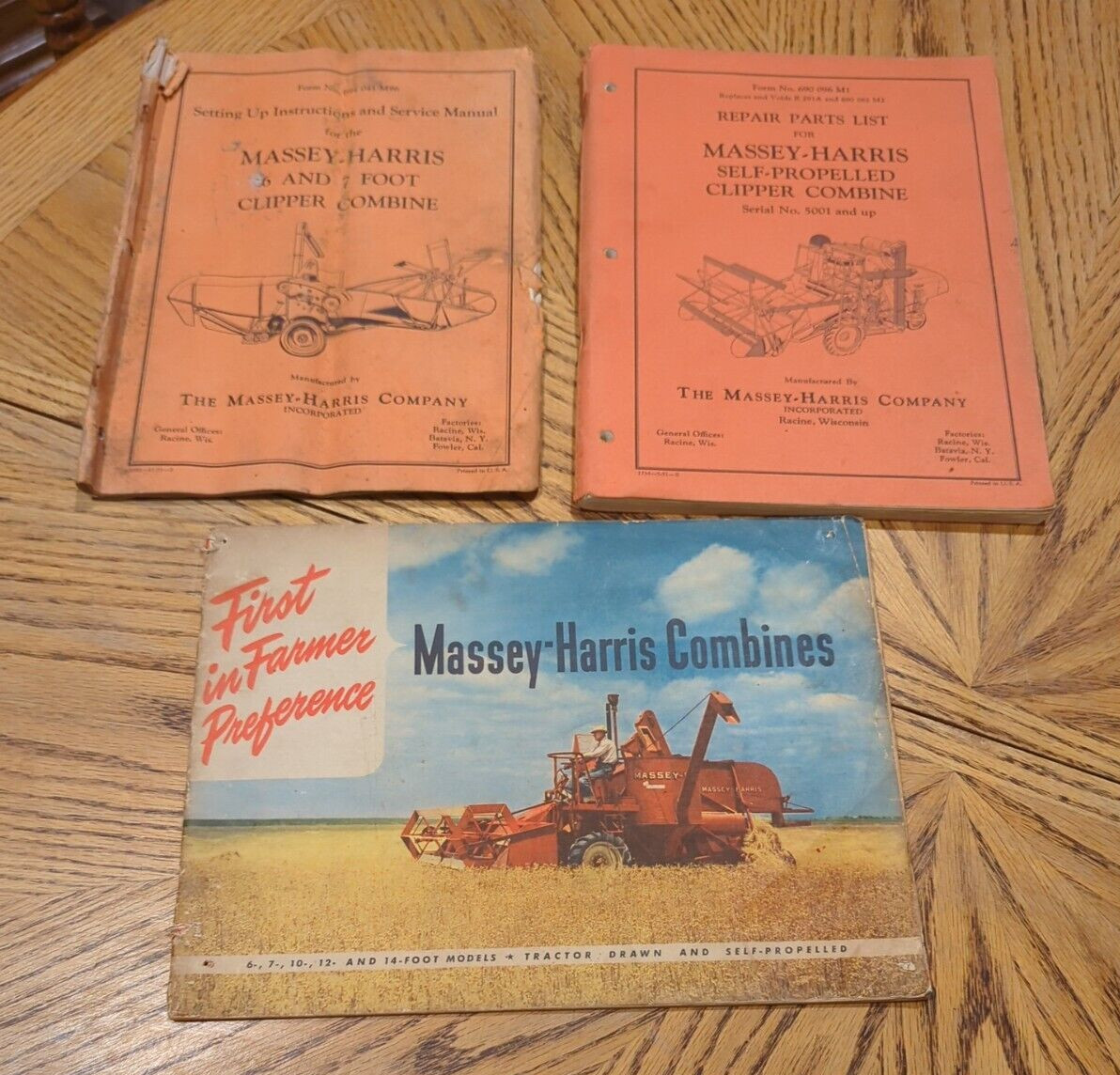 Massey Harris 1950&rsquo;s Combine Sales Booklet Full Color Lot Of 2 Combine Pts &Man