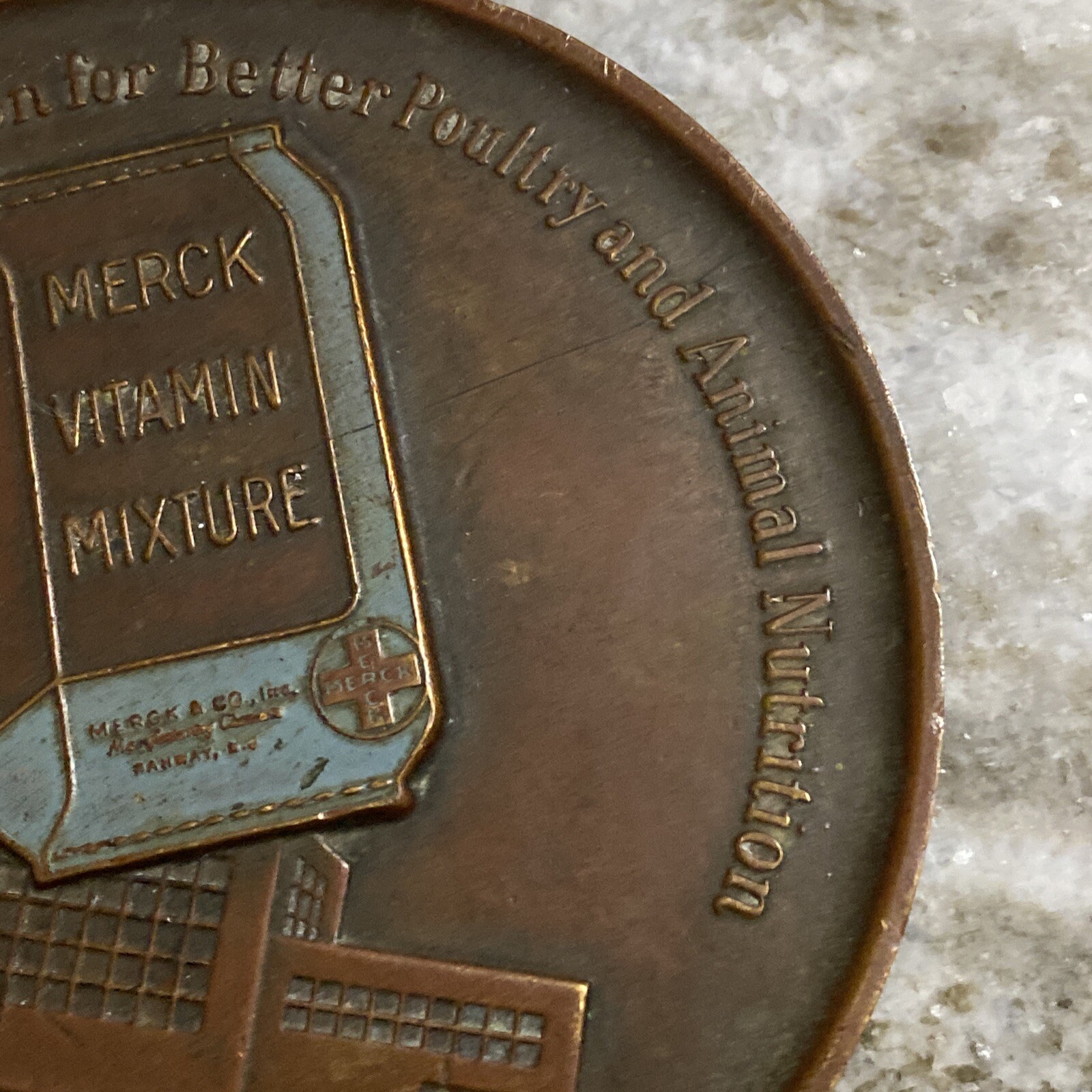 Brass 1954 MERCK Animal Vitamin PHARMACEUTICAL PAPERWEIGHT NEW ST. LOUIS PLANT