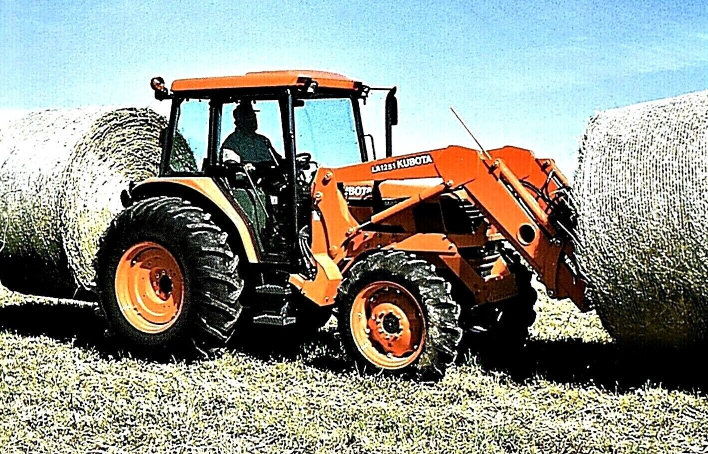 ORIGINAL 2004 KUBOTA AGRICULTURAL EQUIPMENT SALES CATALOG ~ 76 PAGES