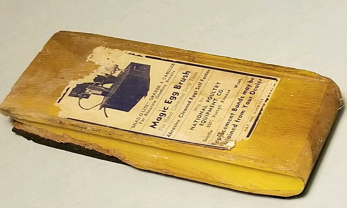 Vtg advertising Magic Egg Brush National Poultry Equipment Shad-O&rsquo;Lite americana