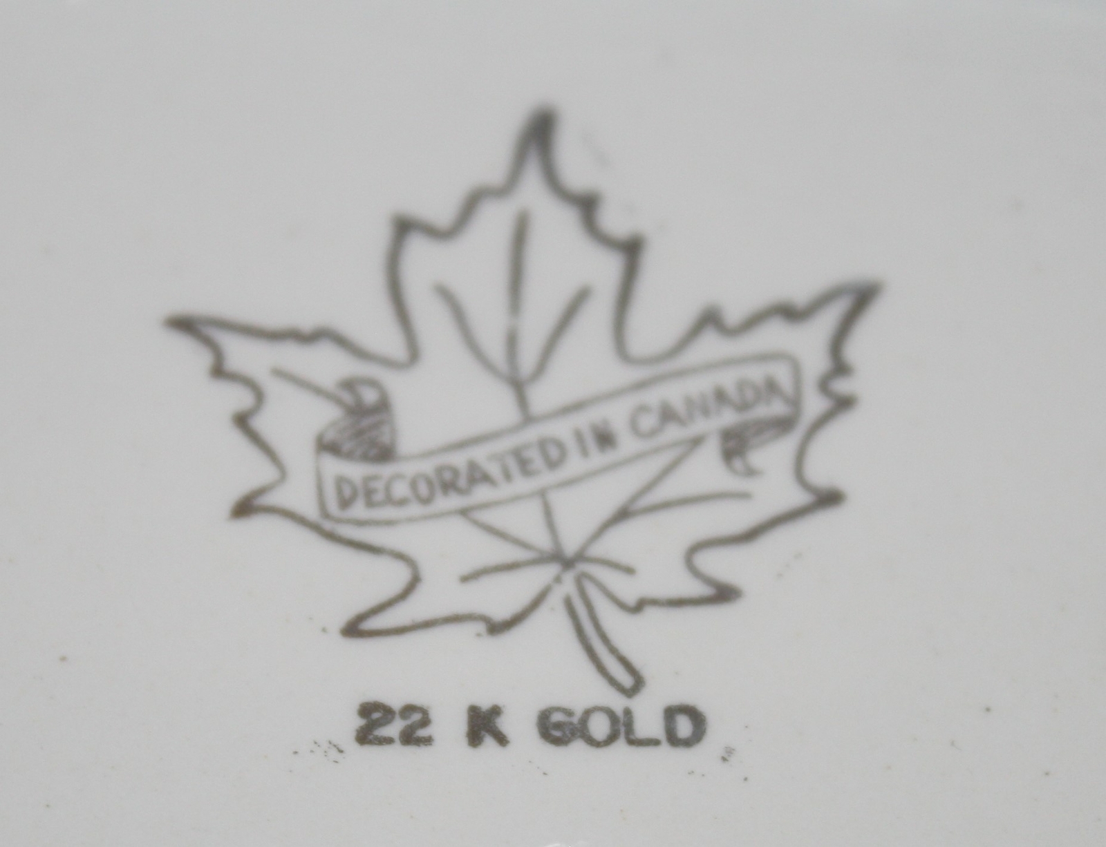VTG. MANITOBA AGRICULTURAL MUSEUM AUSTIN SOUVENIR SERVING PLATTER 9 3/4&Prime;x 7 3/8&Prime;