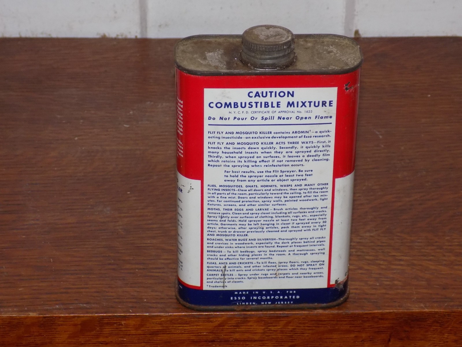 Vintage ESSO Flit Fly and Mosquito Killer EMPTY 1 Pint Can